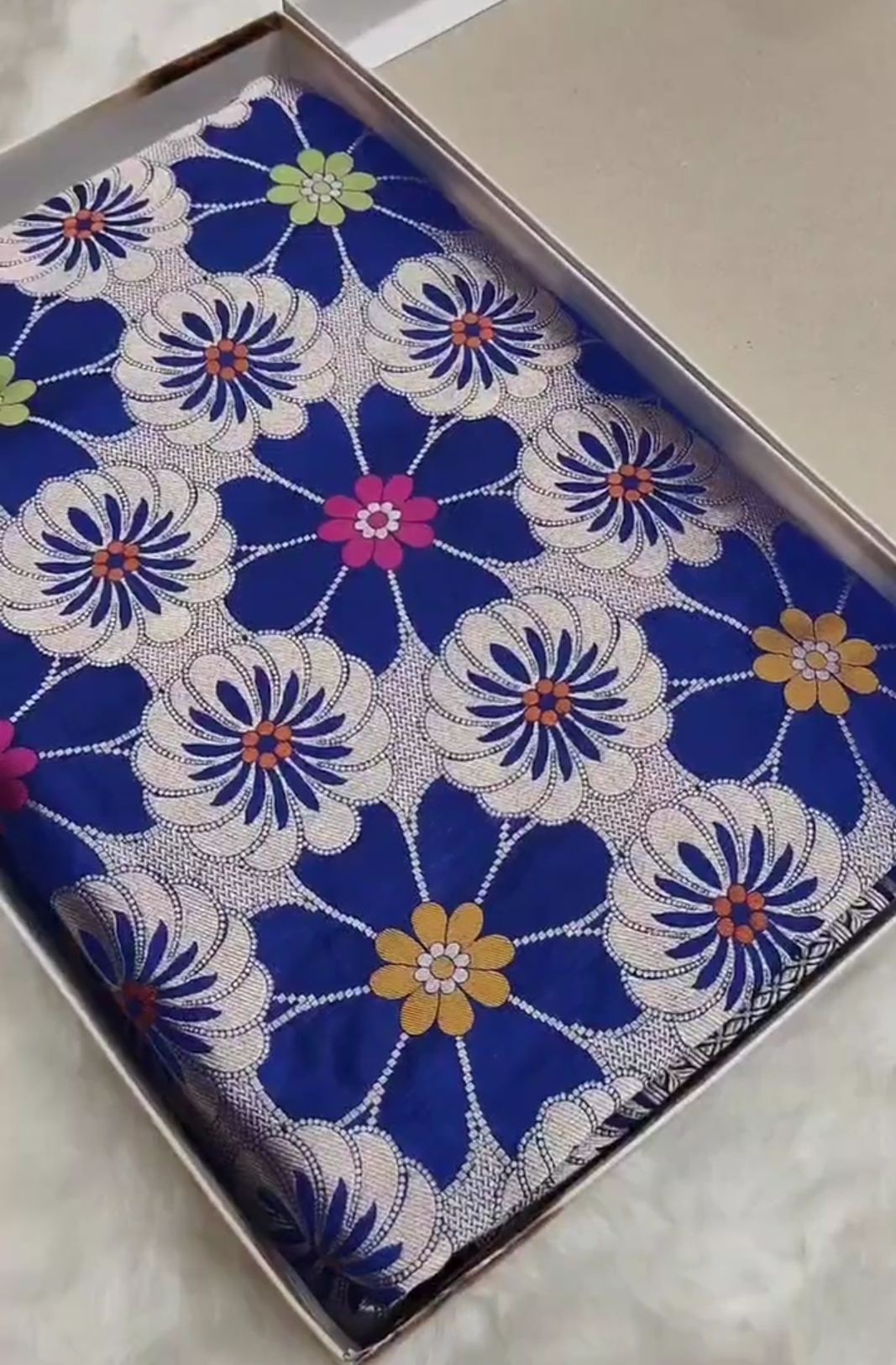 Royal Blue Banarasi Håndvæv Katan Silk Meenakari Saree