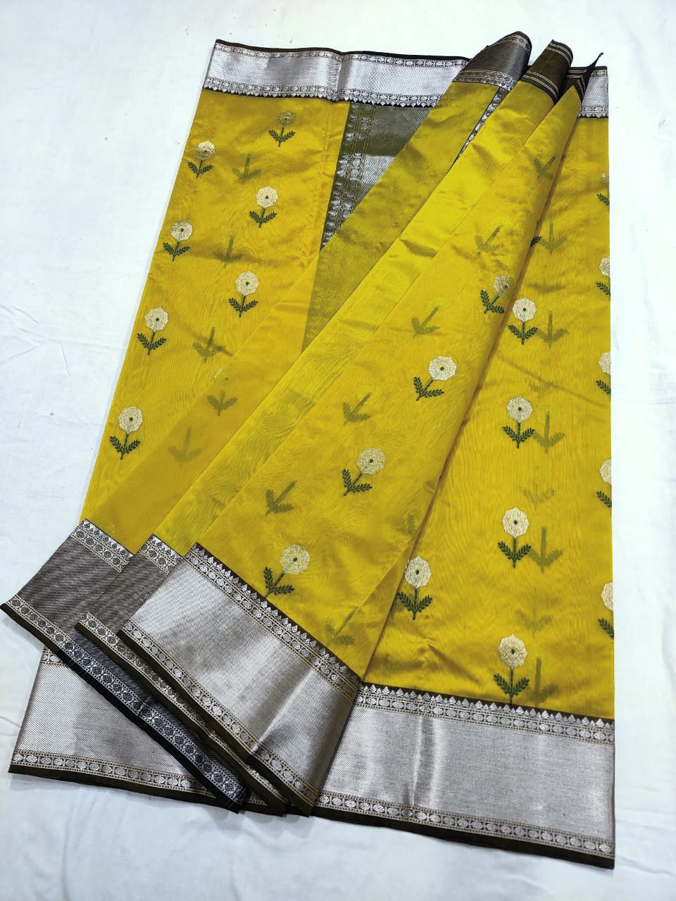 Lemon Chanderi Handloom Pattu Silk Meenakari Nakshi Saree