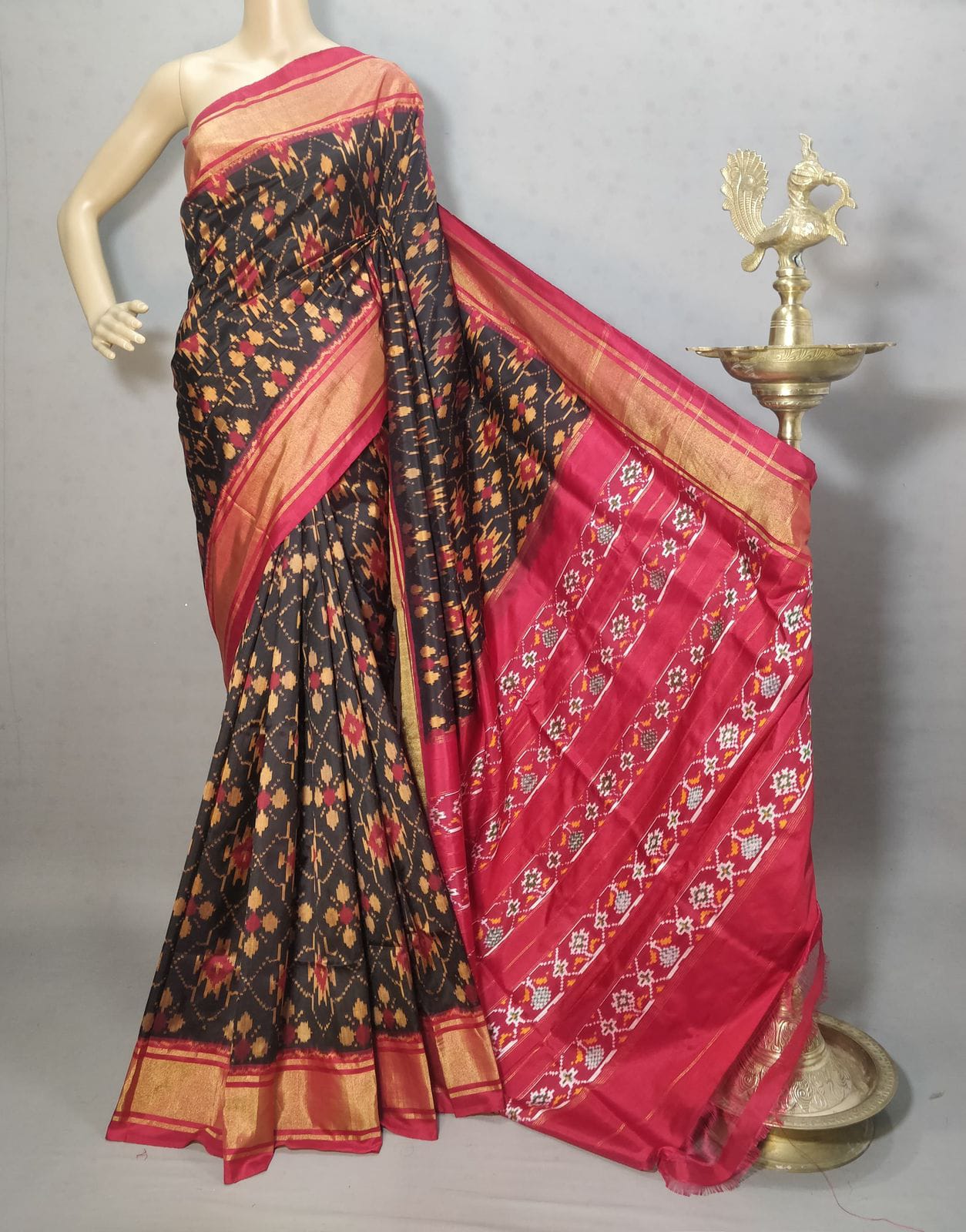 Pochampally Handloom Ikkat/Ikat Patola Silk Sarees
