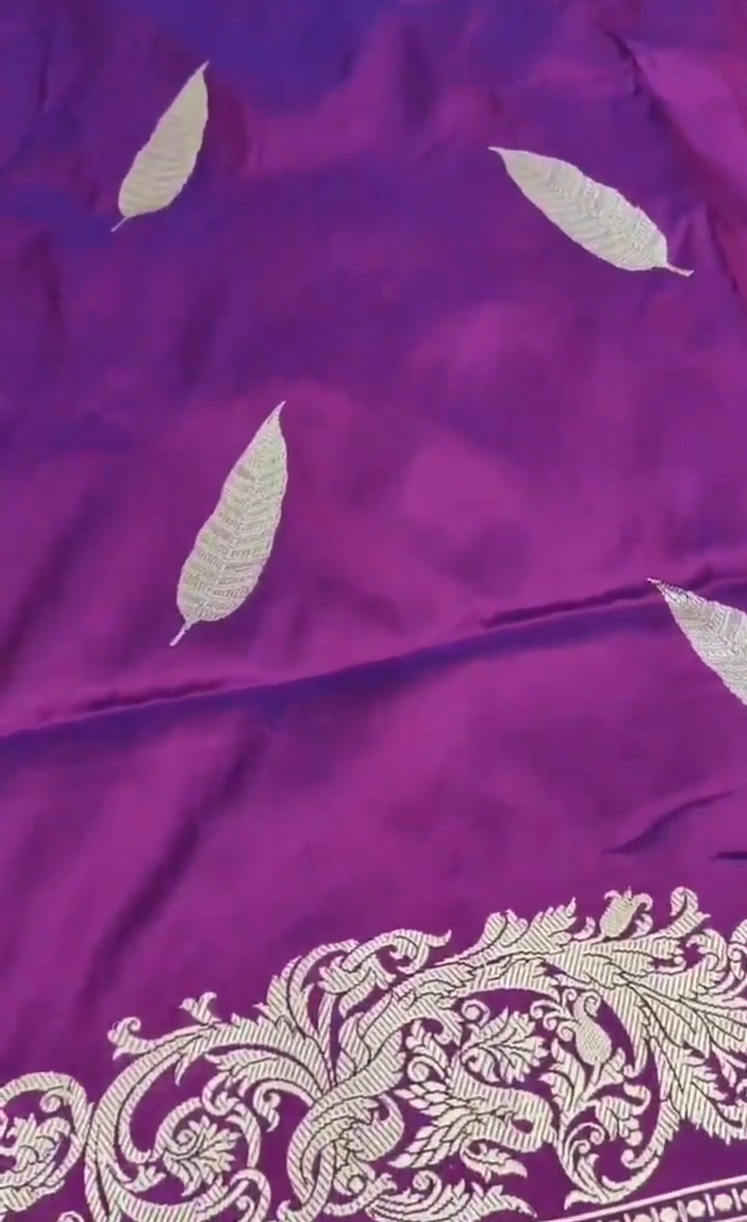Dual Tone Lilac Banarasi Handloom Katan Silk Meenakari Saree