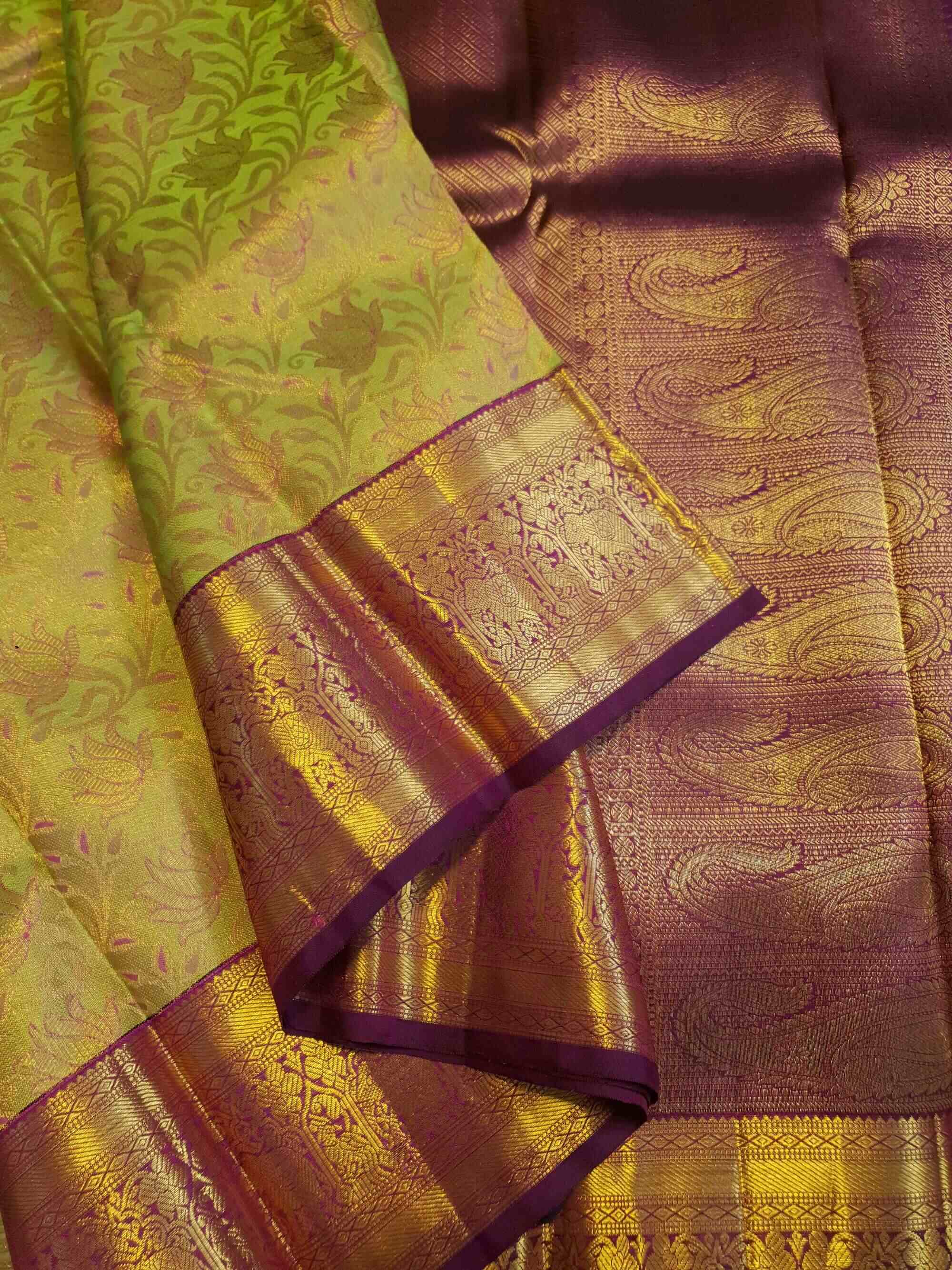 Lime Green Kanchipuram Handloom 2G Gold Pattu Silk Saree