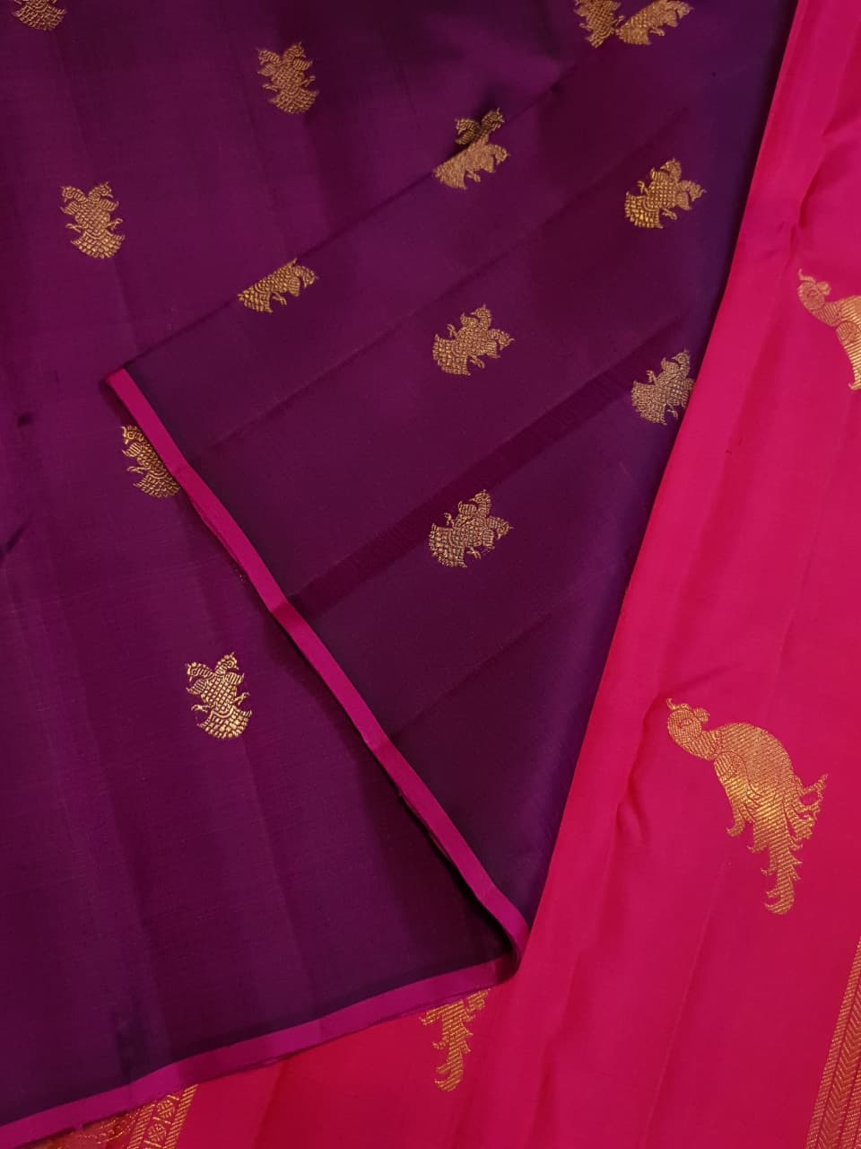 Magenta Kanchipuram Handloom 3G Pure Gold Pattu Silk Saree