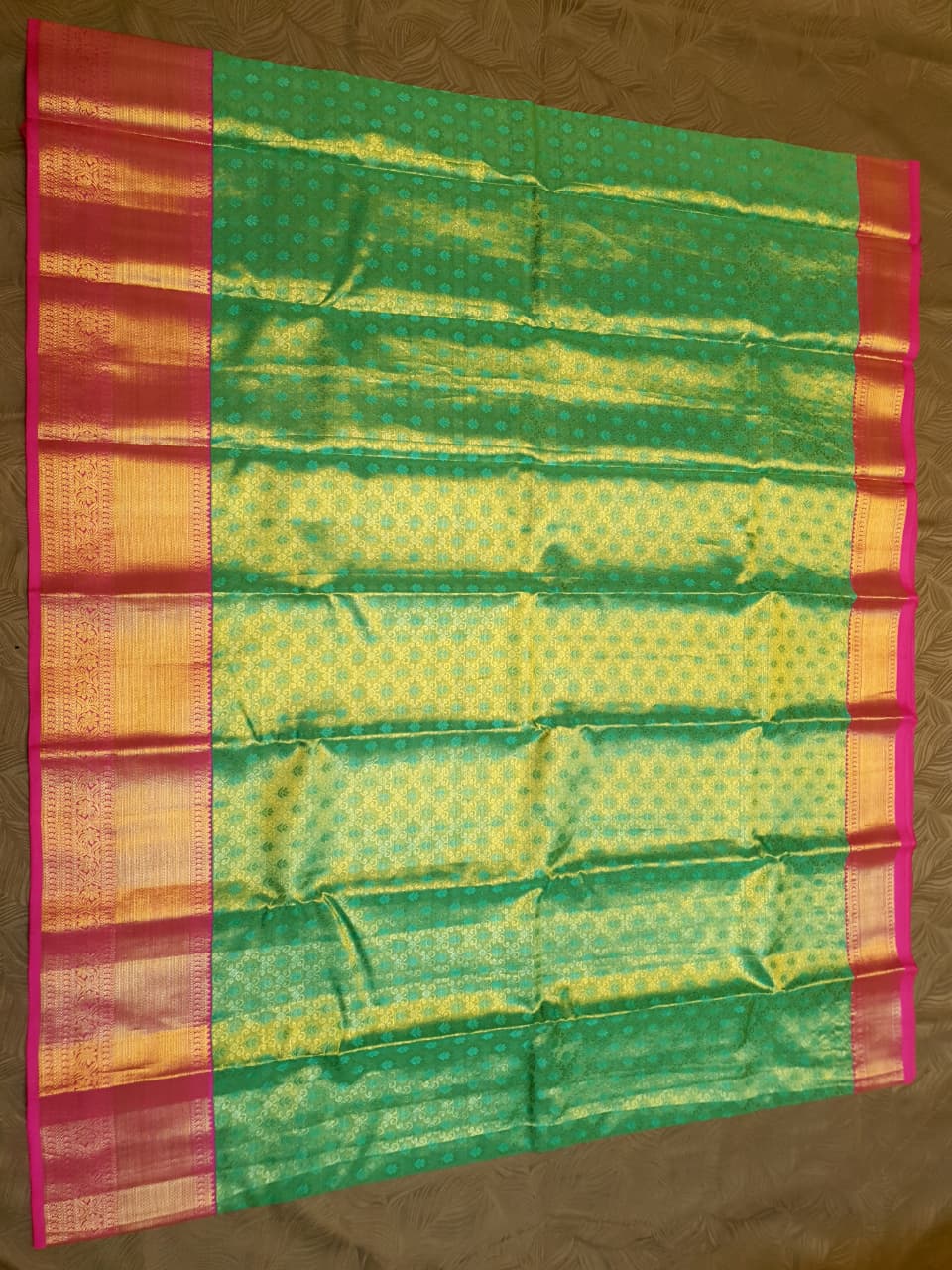 Lime Green Kanchipuram Handloom 2G Gold Korvai Silk Saree