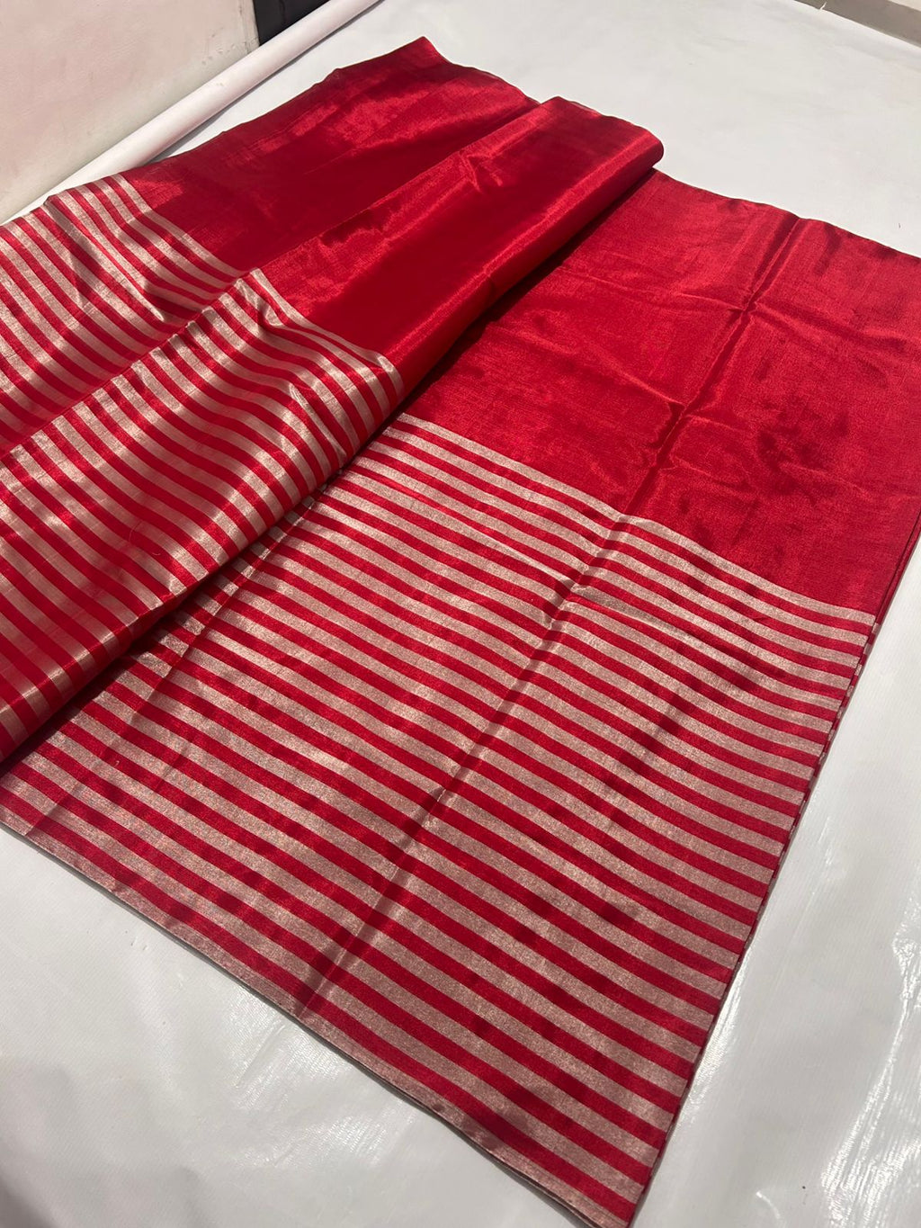 Red Chanderi Handloom Metallic Tissue Silk Contemporary Saree