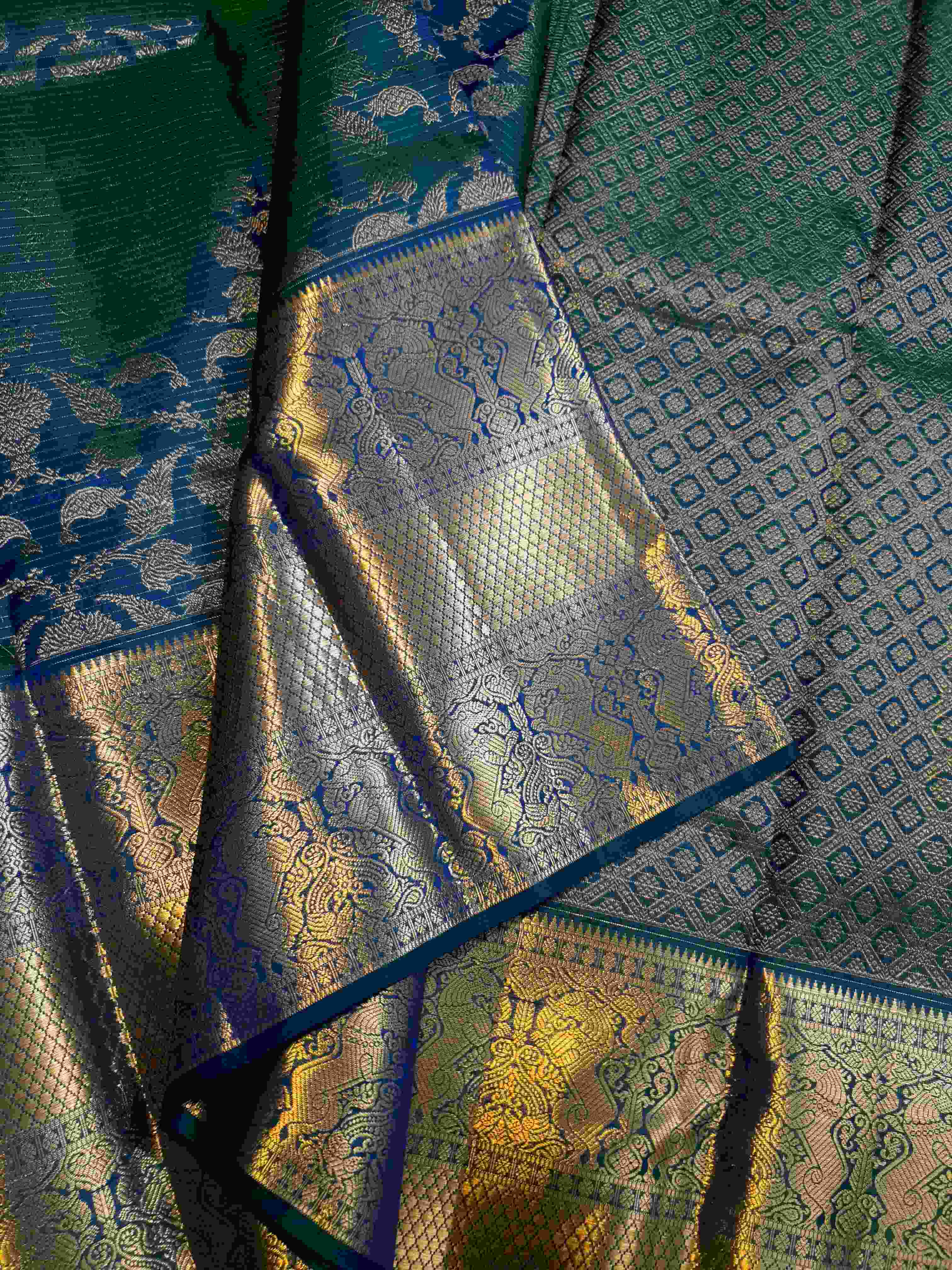 Peacock Blue Kanchipuram Handloom 2G Gold Vairaoosi Silk Saree