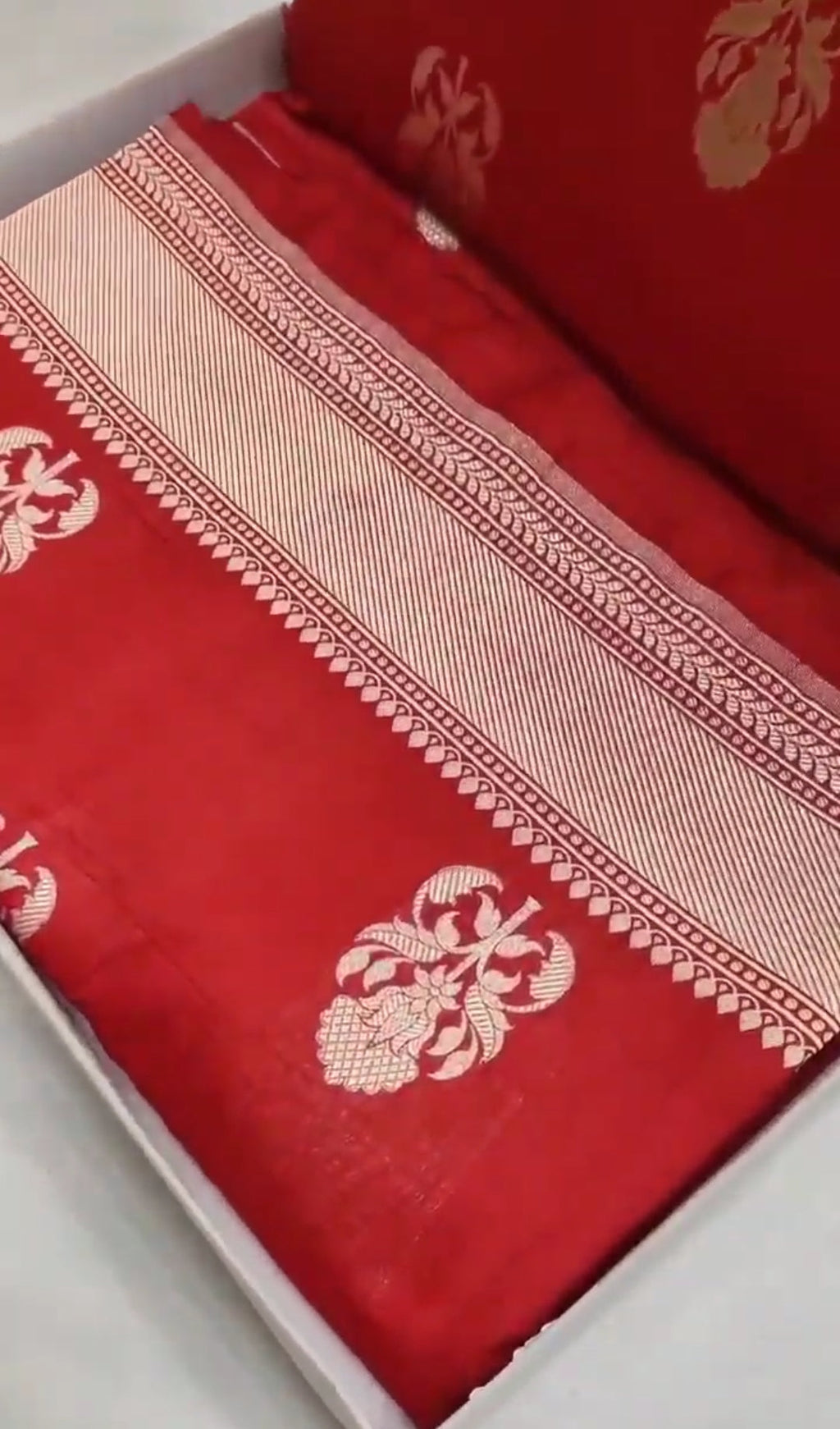Red Banarasi Handloom Katan Silk Saree