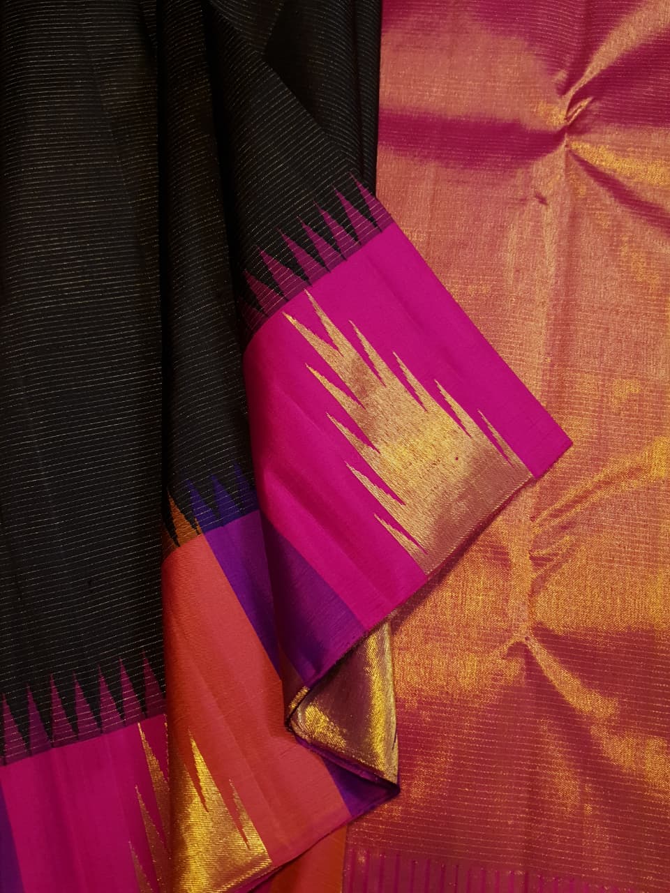 Black Kanchipuram Handloom 2G Gold Korvai Pattu Silk Saree