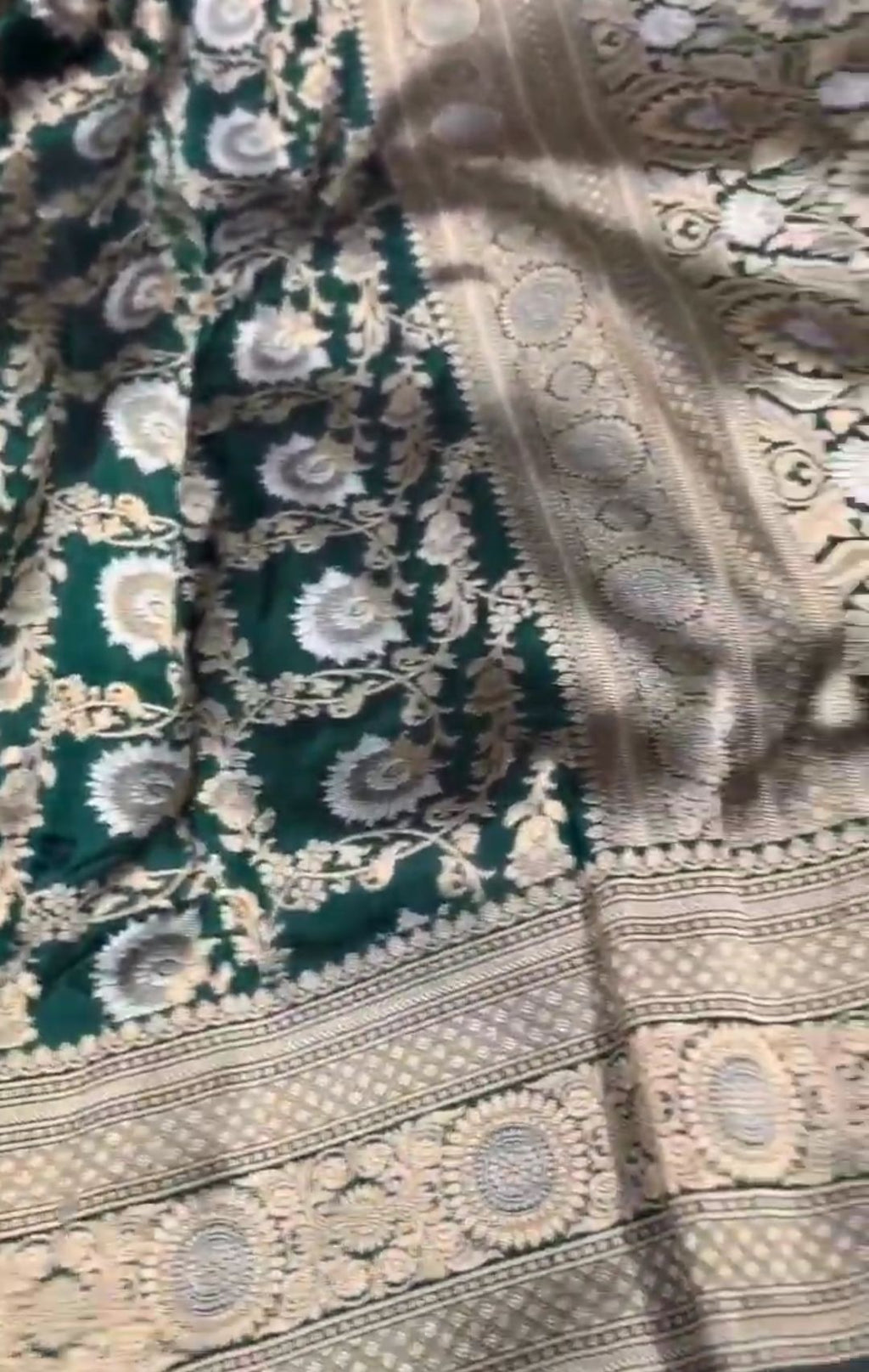 Dual Tone Bottle Green Banarasi Handloom Katan Silk Sona Rupa Saree