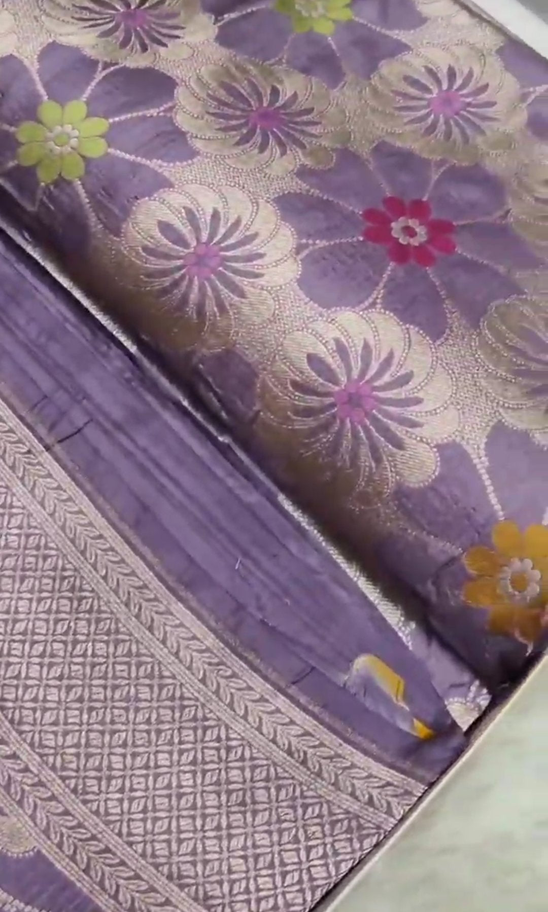Lavender Banarasi Handloom Katan Silk Meenakari Saree