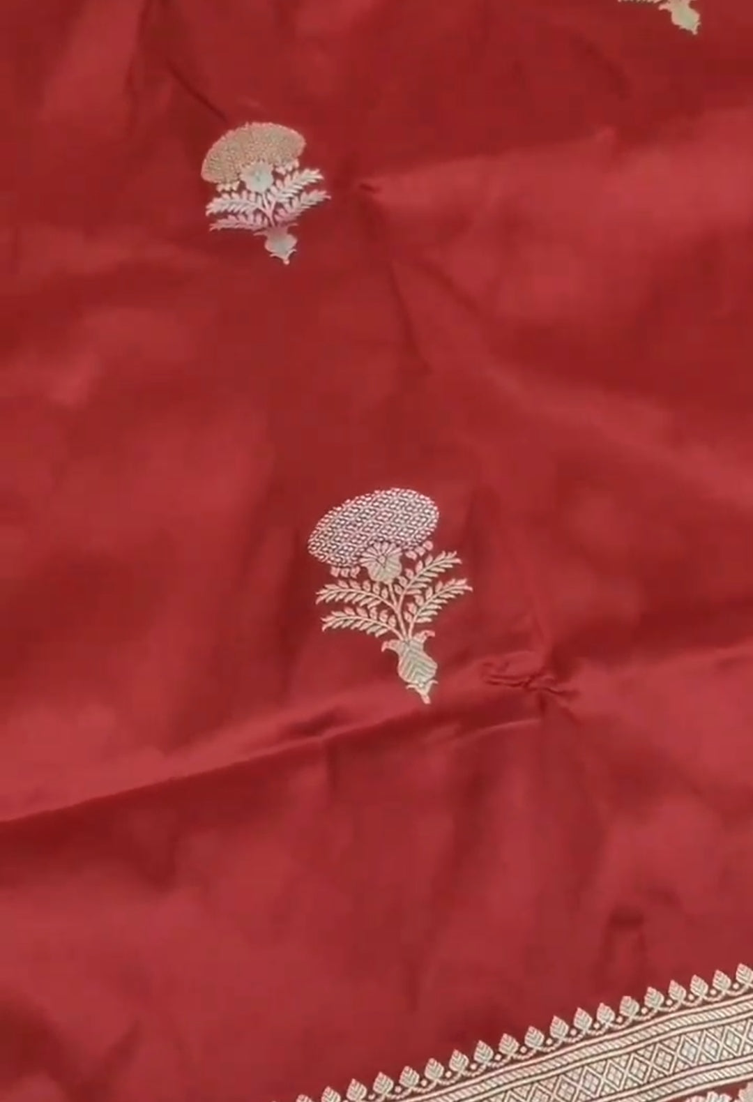 Dual Tone Rustic Red Banarasi Handloom Katan Silk Meenakari Saree