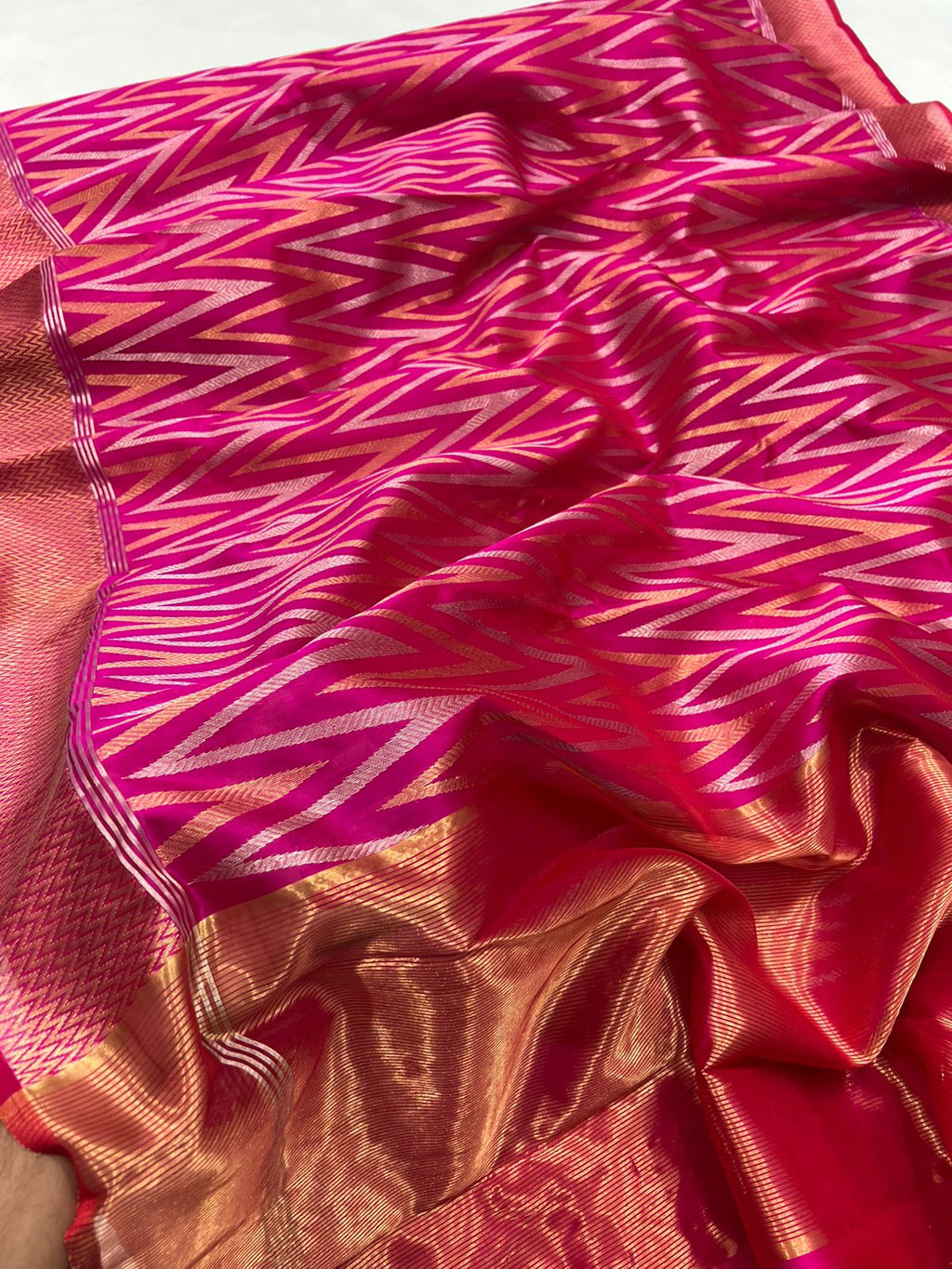 Dark Pink Chanderi Handloom Pattu Silk Handwork Saree