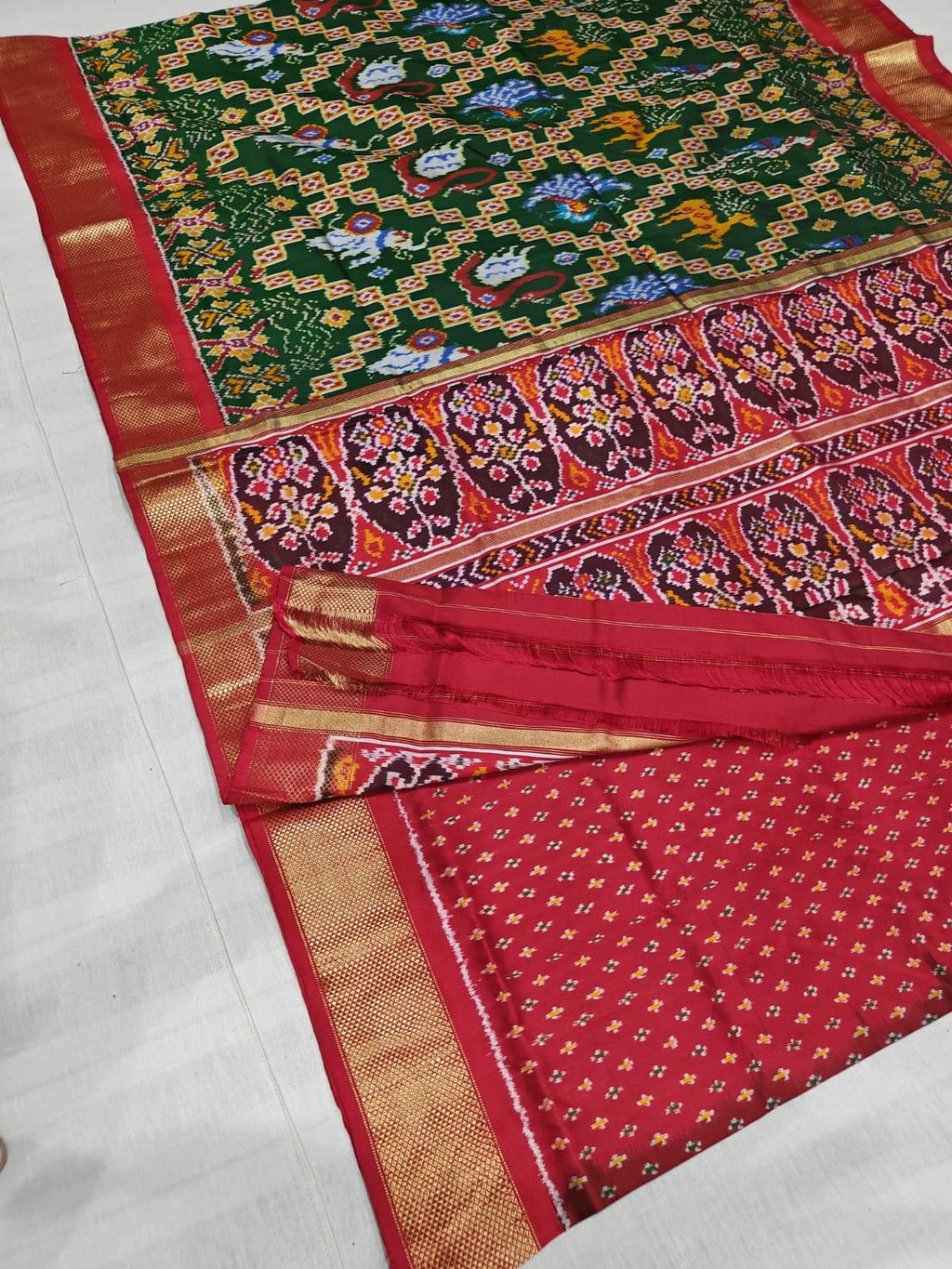Pochampally Handloom Ikkat/Ikat Patola Silk Saree