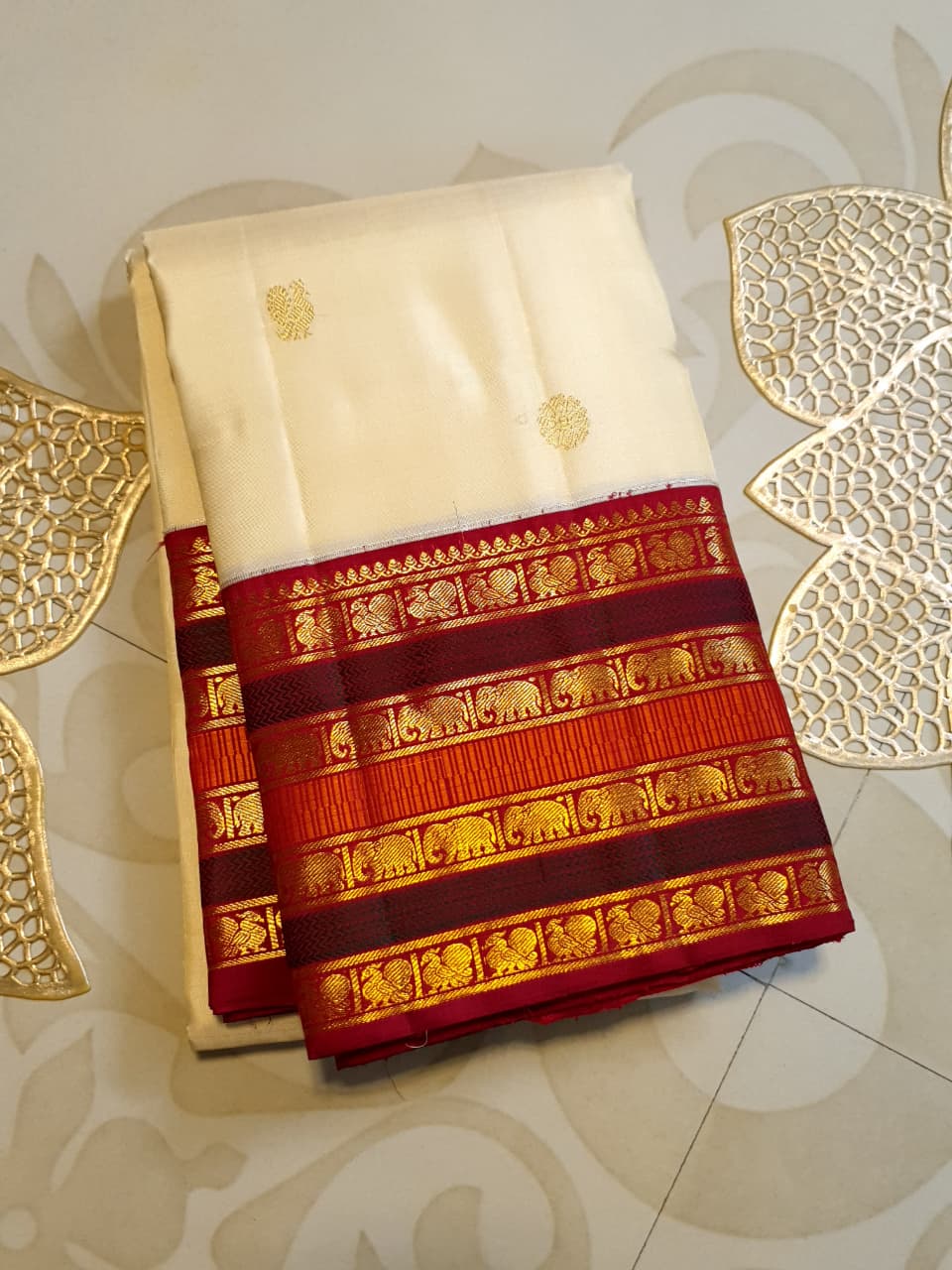 Cream Kanchipuram Handloom 2G Gold Korvai Silk Saree