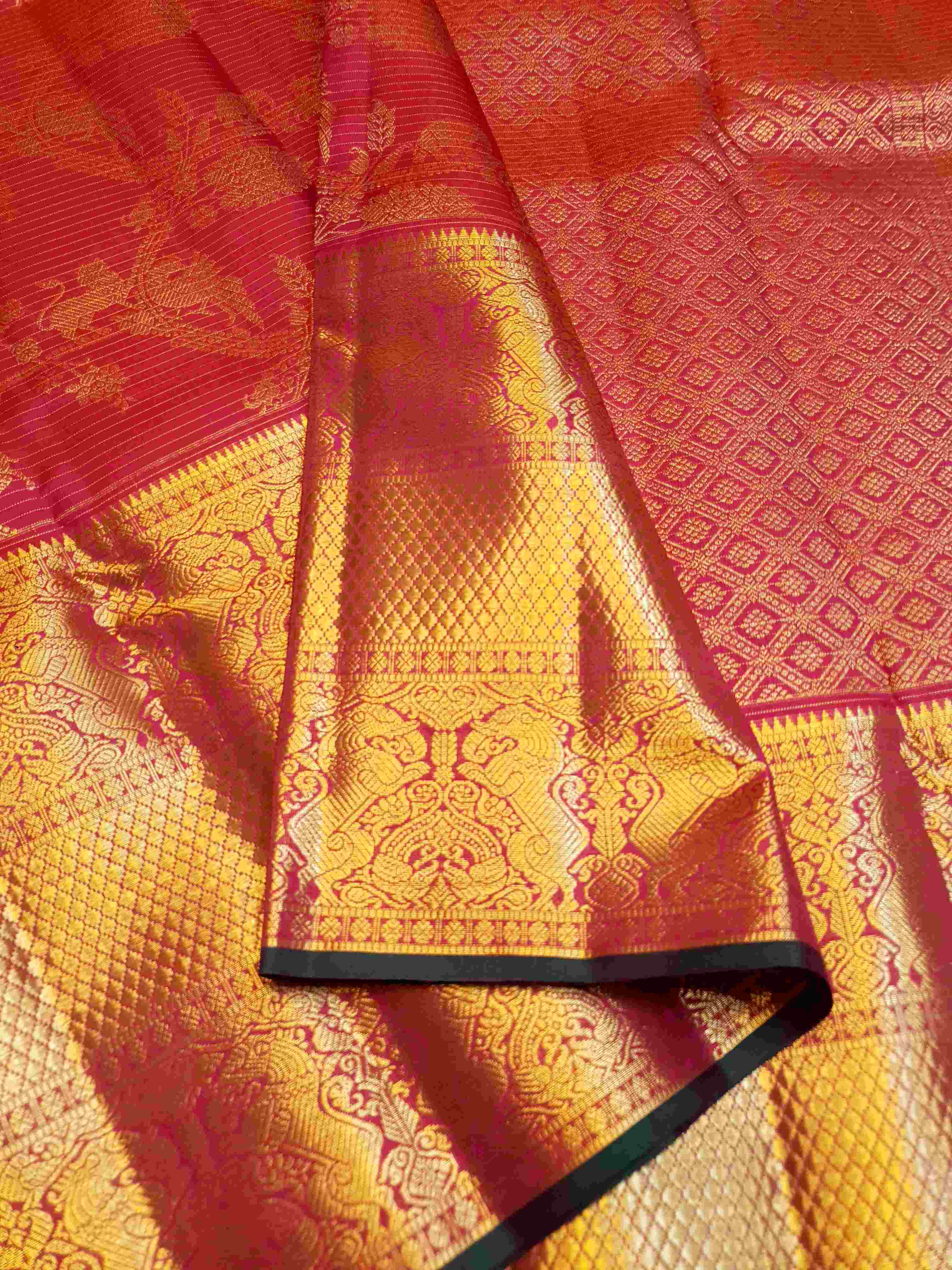 Dark Pink Kanchipuram Handloom 2G Gold Pattu Silk Saree
