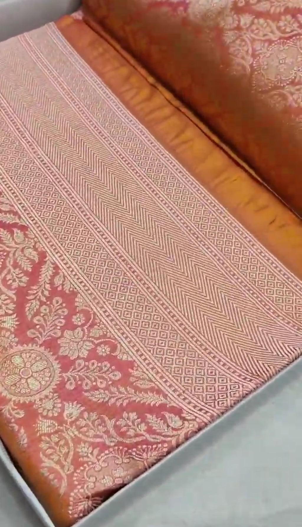 Dual Tone Peach Banarasi Handloom Katan Silk Brocade Saree