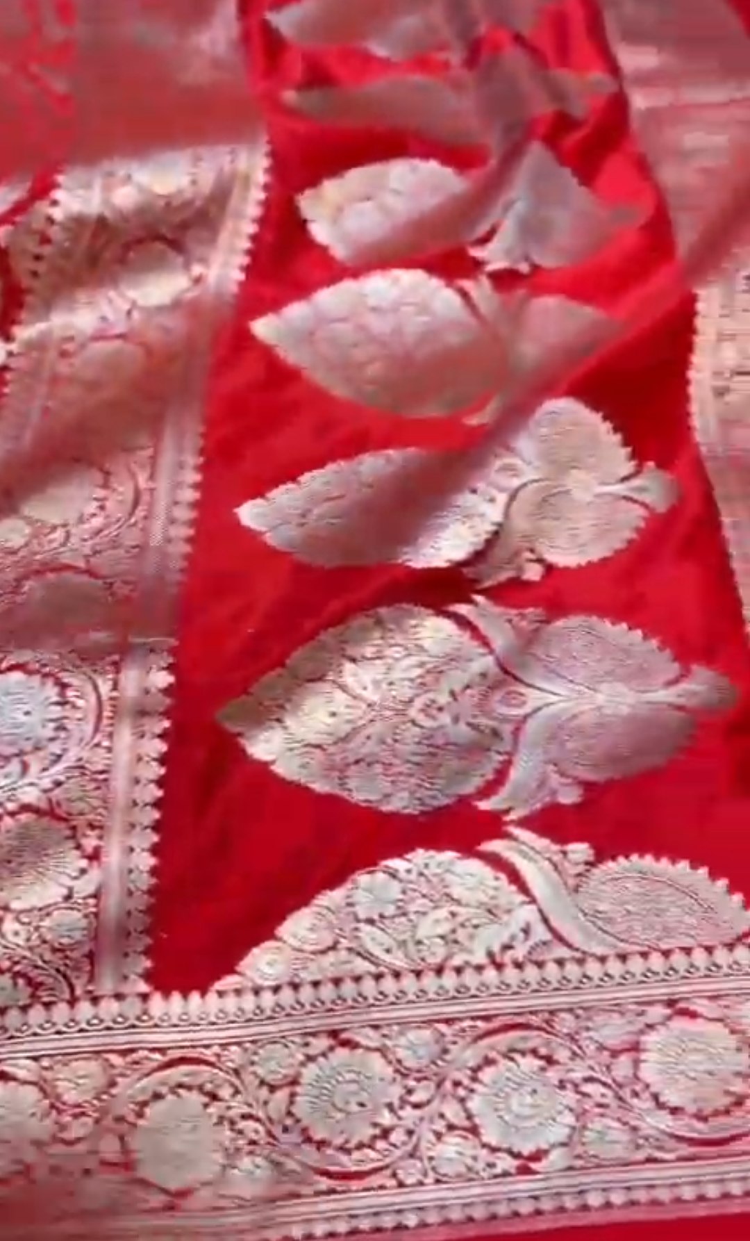 Chilly Red Banarasi Mashru Soft Silk Butta Saree