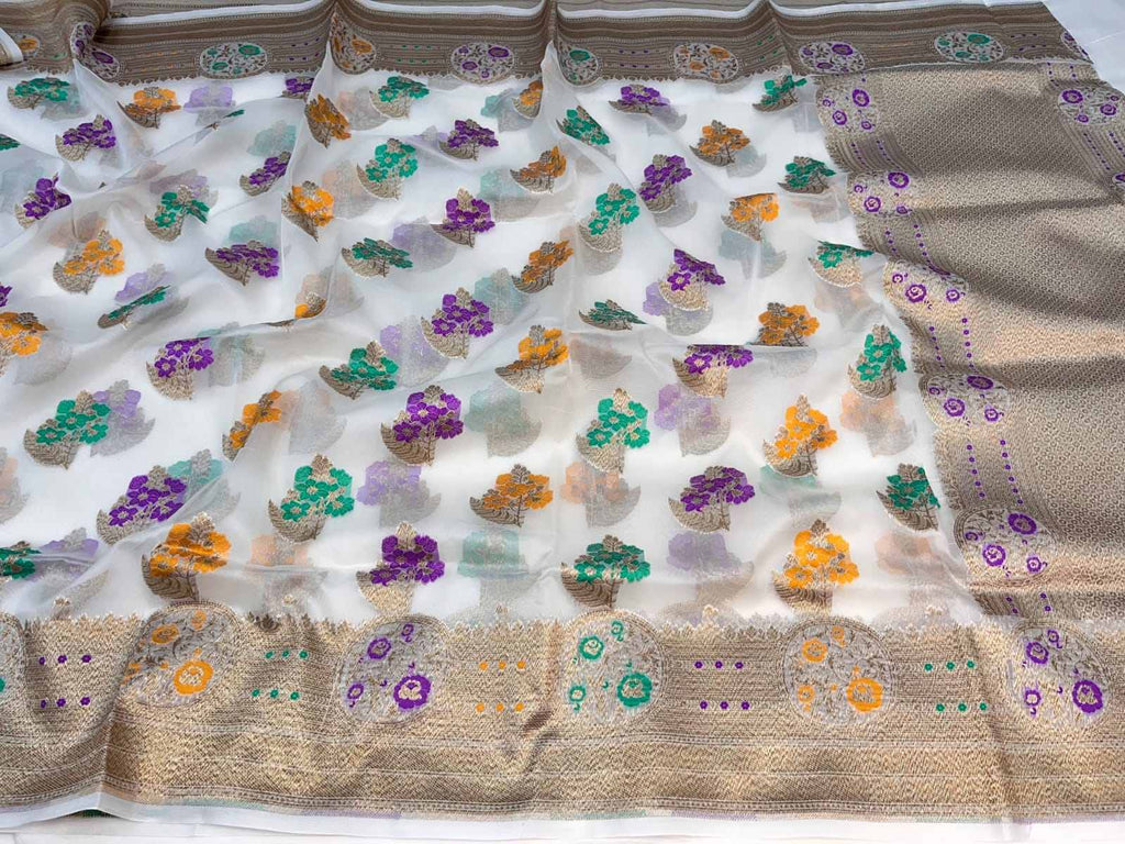 Perlehvid Banarasi Håndvæv Kora Organza Silk Meenakari Saree