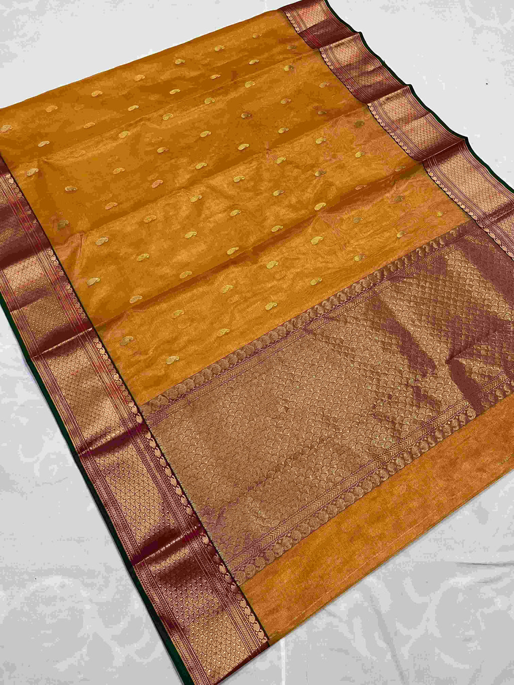 Dual Tone Mustard Chanderi Håndvævet Katan Tissue Silke Saree
