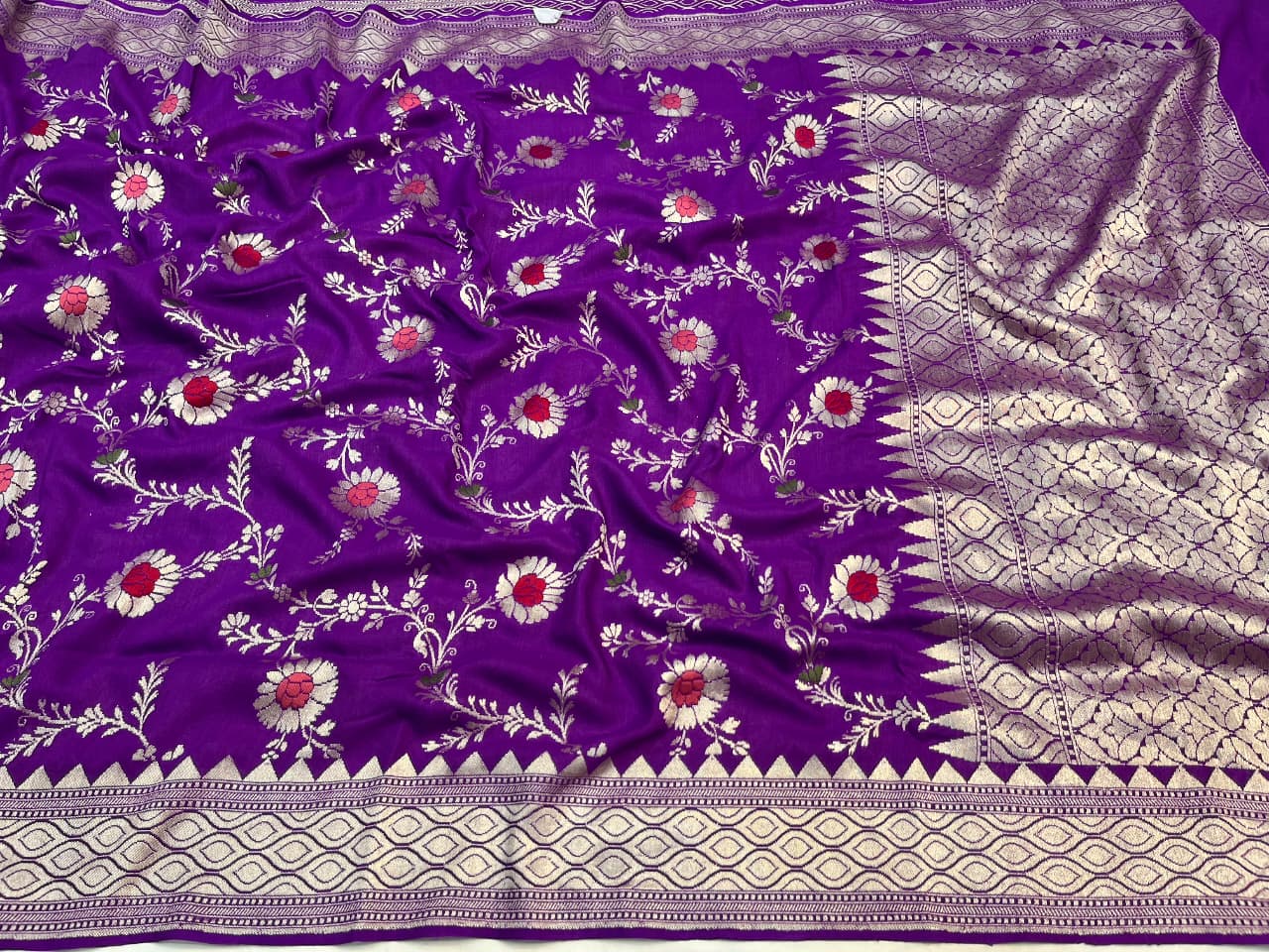 Purple Banarasi Handloom Katan Moonga Silk Water Zari Meenakari Saree