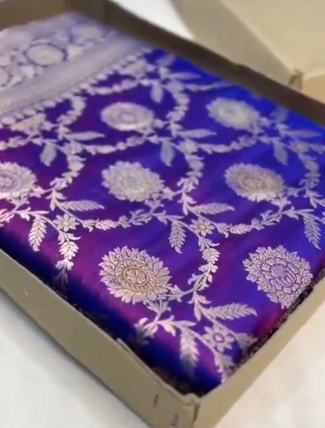 Dual Tone Lilla Banarasi Håndvæv Katan Silk Meenakari Saree