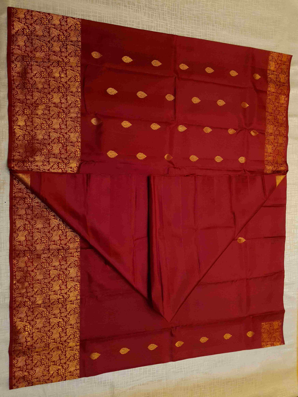 Rustic Red Kanchipuram Handloom 2G Gold Pattu Silk Saree