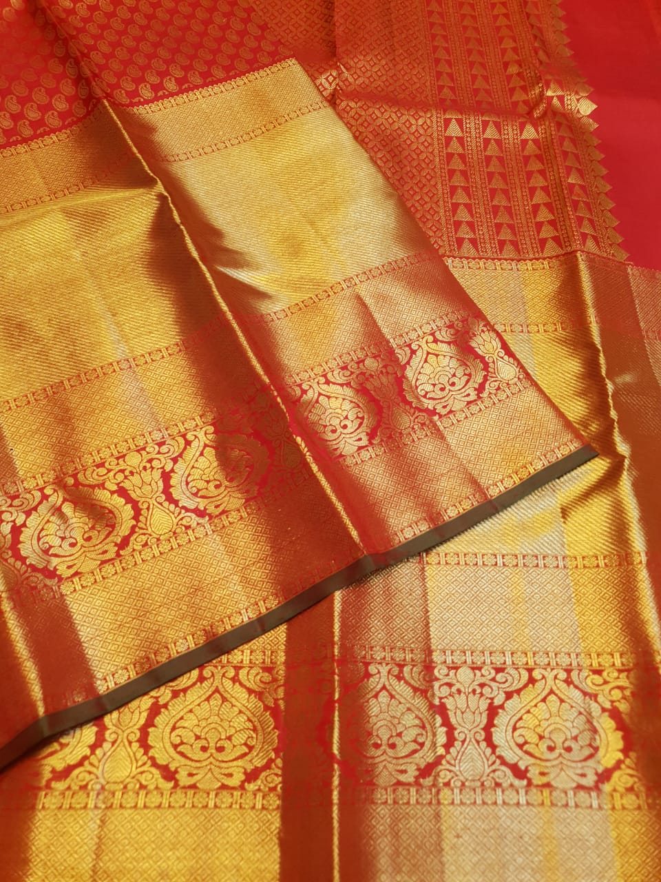 Chilly Red Kanchipuram Handloom 2G Gold Pattu Silk Saree