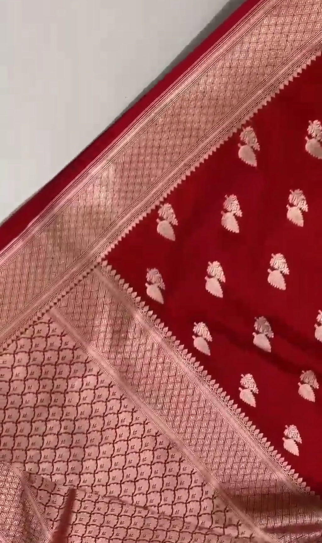 Rustic Red Banarasi Mashru Soft Silk Saree
