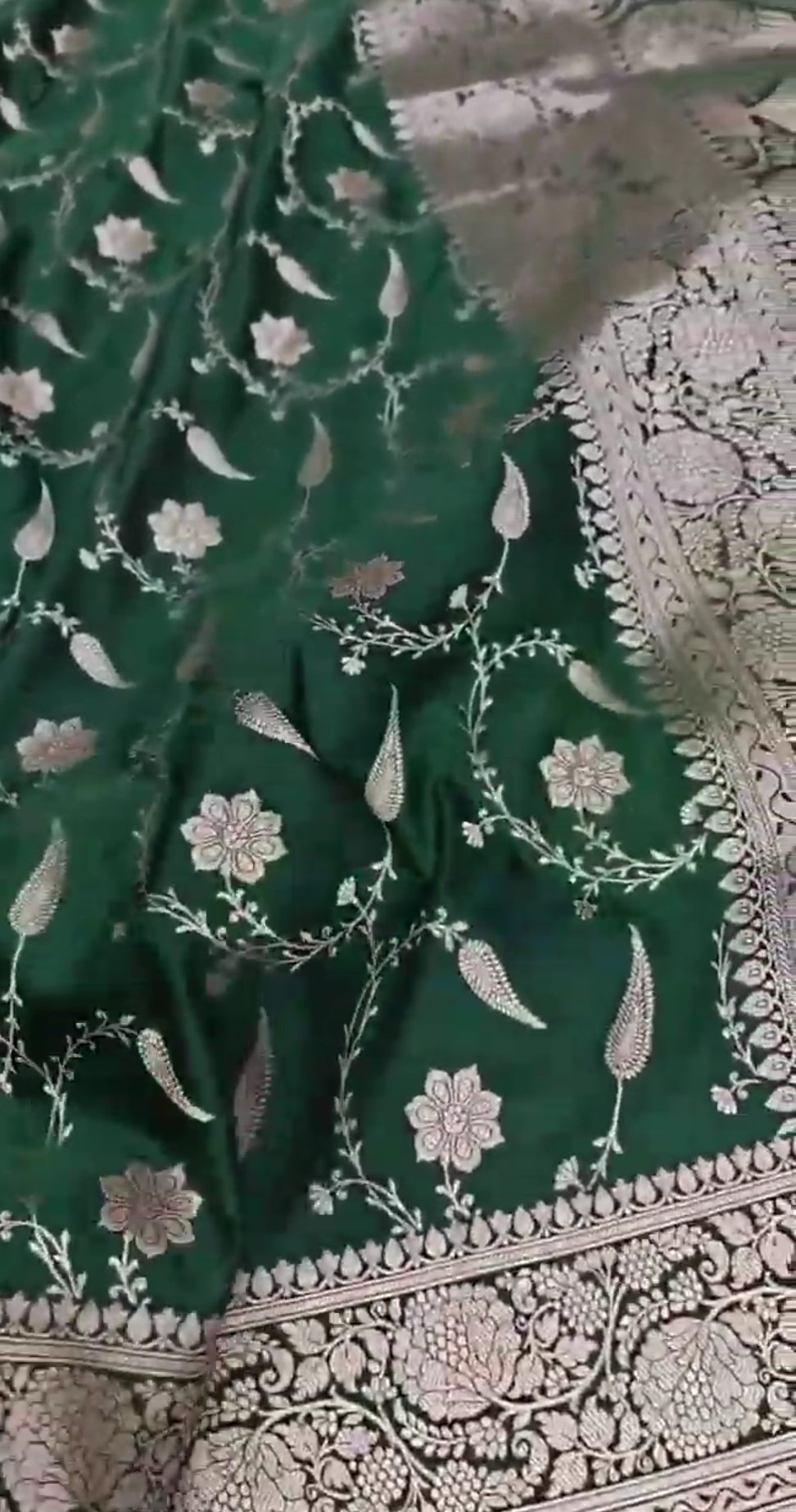 Bottle Green Banarasi Mashru Soft Silk Saree