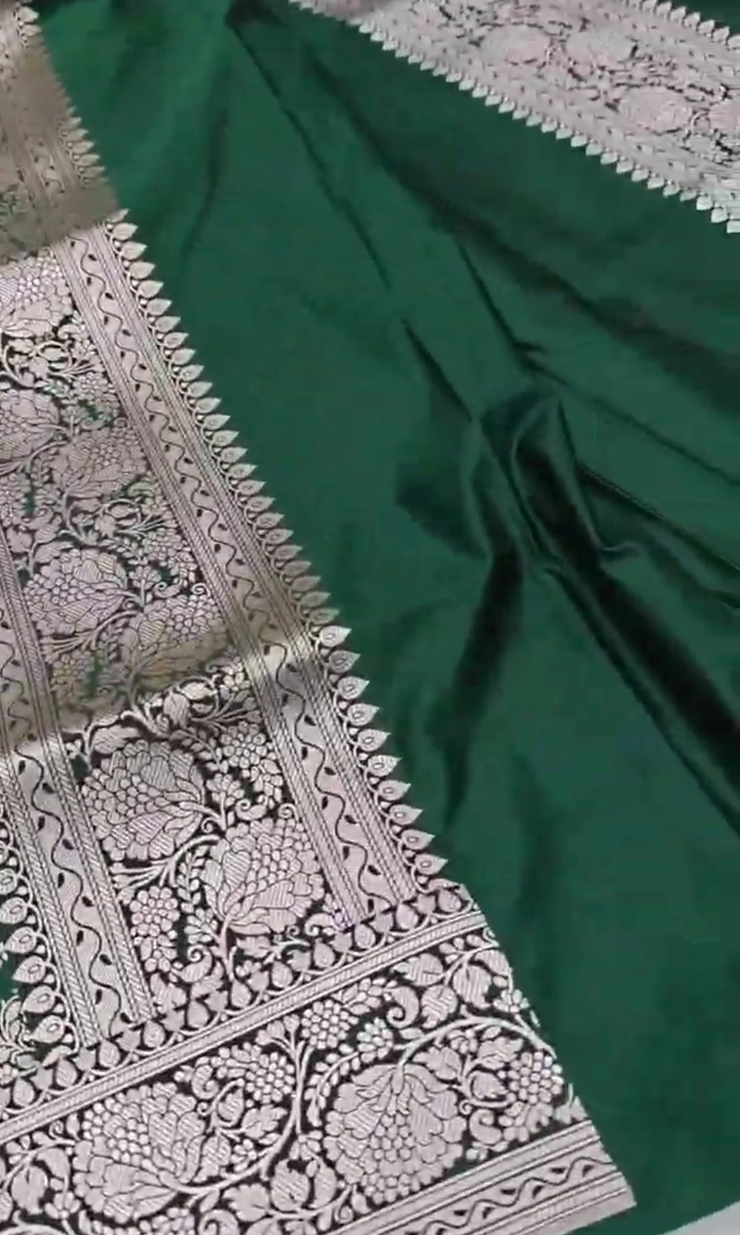 Bottle Green Banarasi Mashru Soft Silk Saree