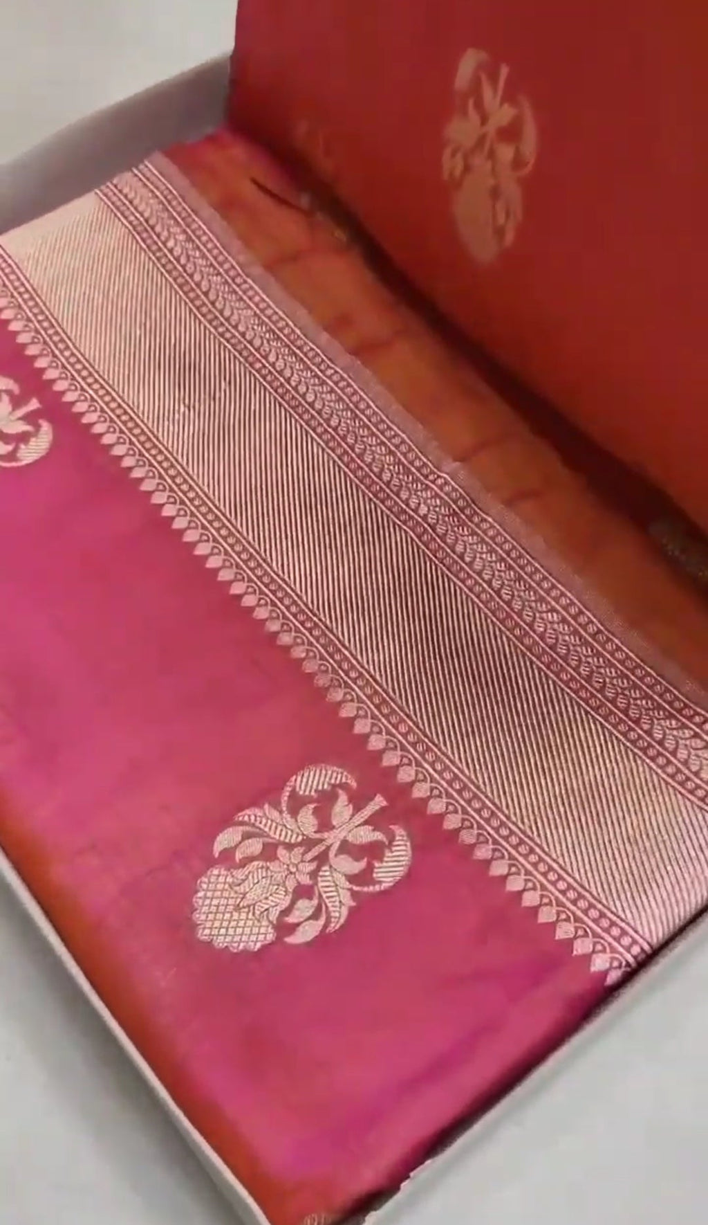 Dual Tone Pink Banarasi Handloom Katan Silk Saree