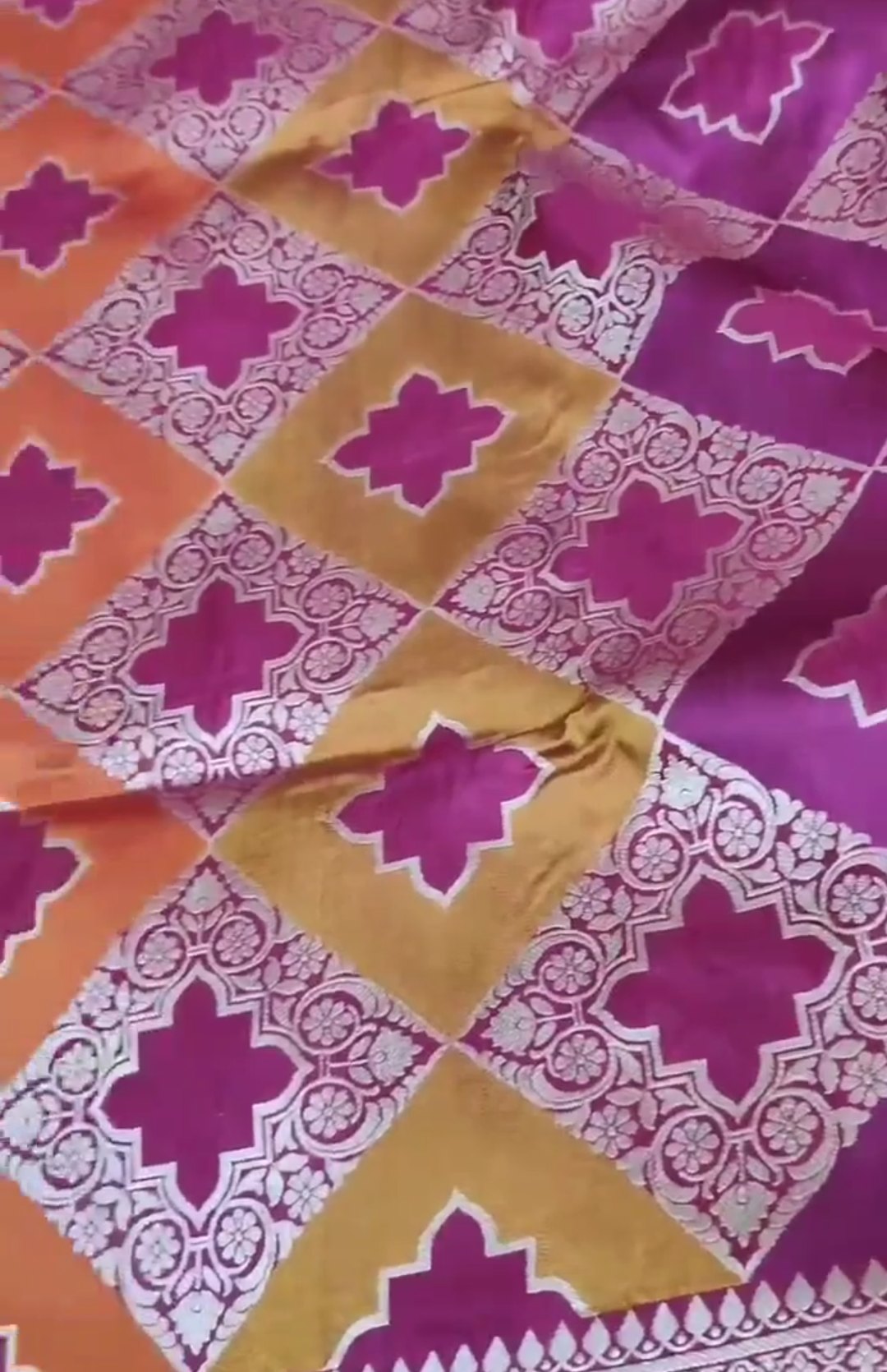 Dark Pink Banarasi Handloom Katan Silk Rangkaat Meenakari Saree