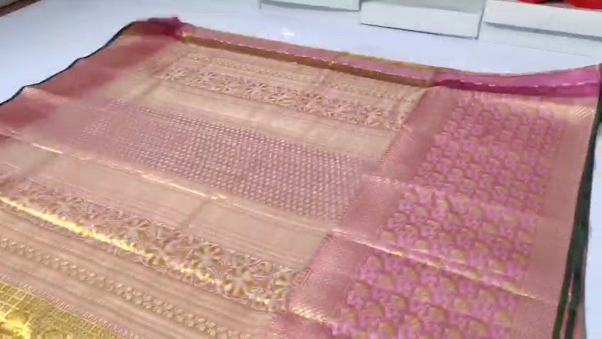 Guld Kanchipuram Håndvævet Brokade Meenakari Silkesari