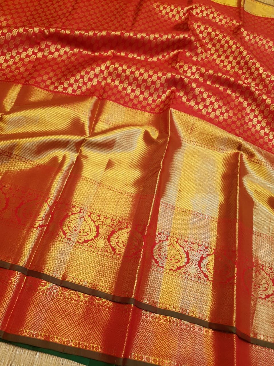Chilly Red Kanchipuram Handloom 2G Gold Pattu Silk Saree