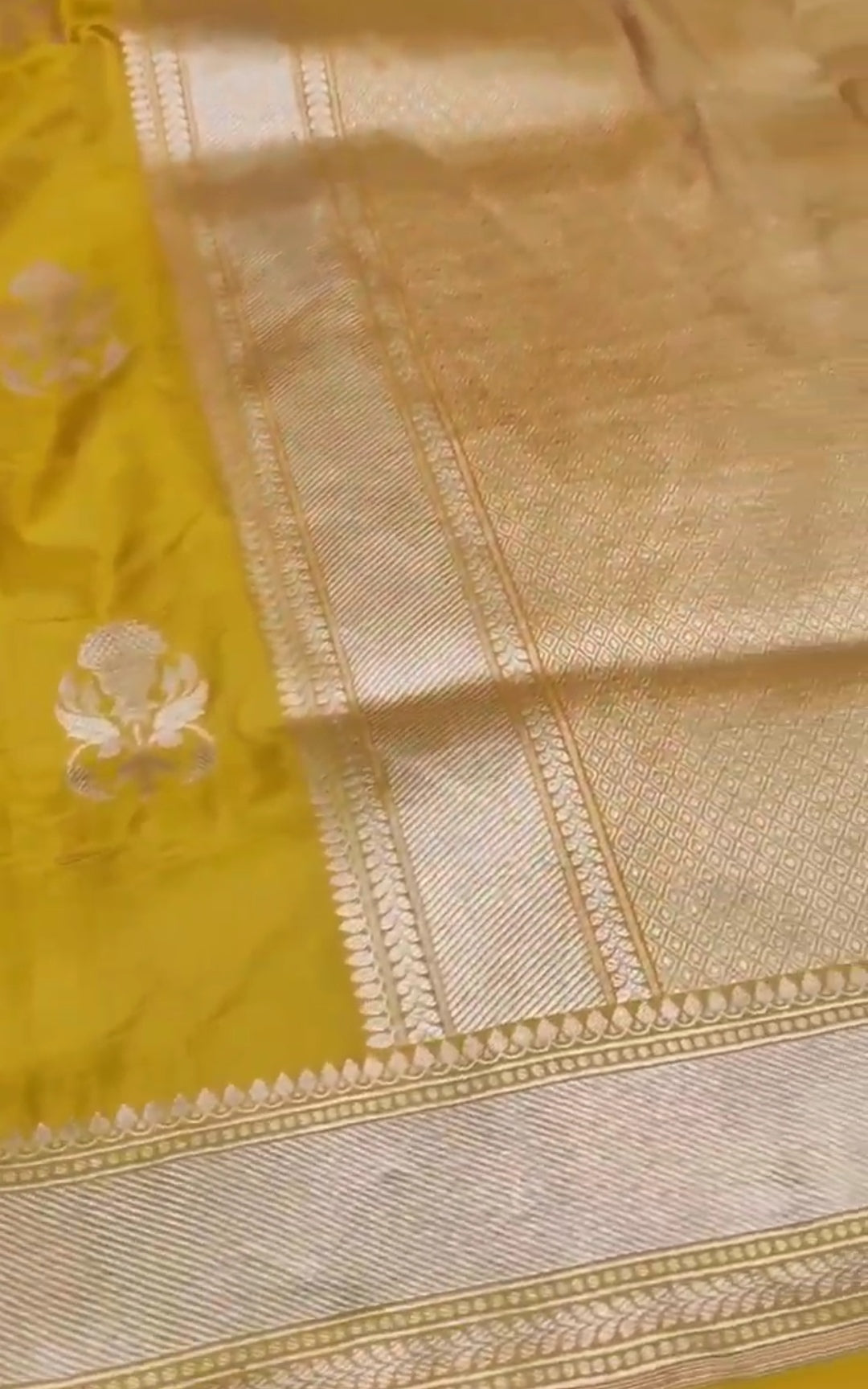 Gold Banarasi Handloom Katan Silk Saree