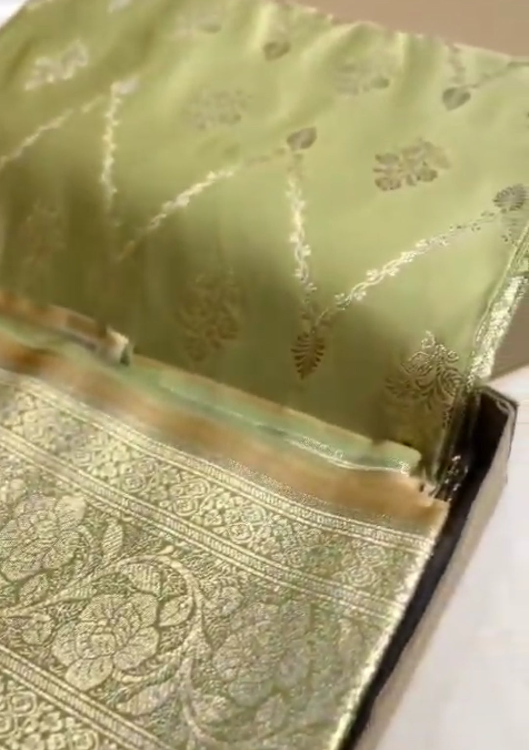 Pista Grøn Banarasi Satin Katan Silke Saree