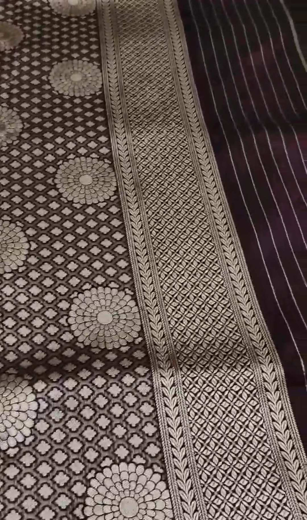 Vin Banarasi Håndvæv Katan Silk Meenakari Saree