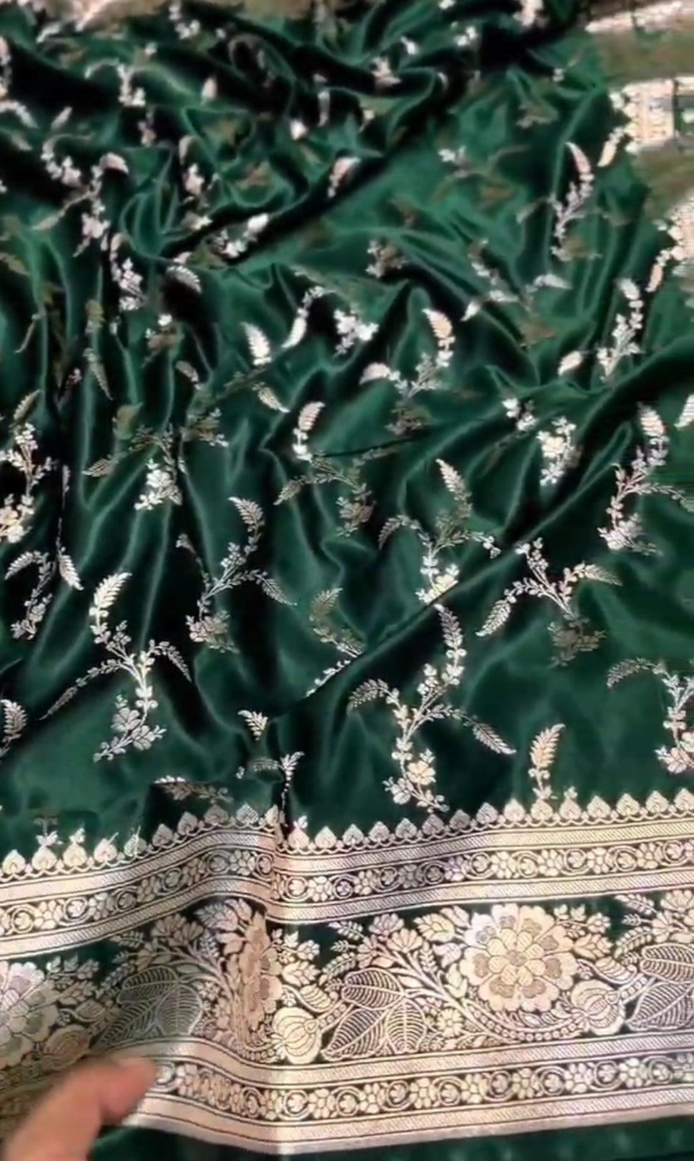 Bottle Green Banarasi Mashru Soft Silk Saree
