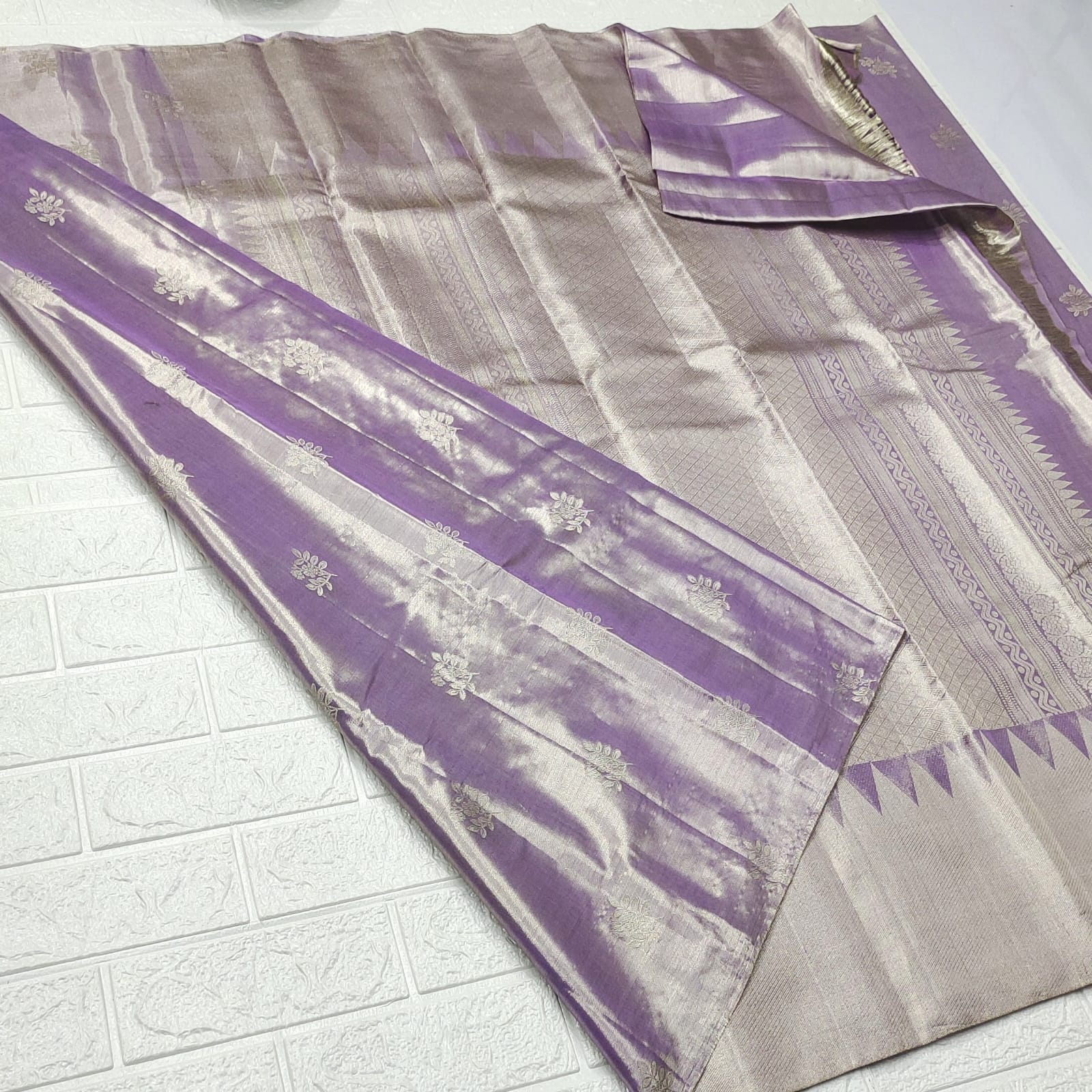 Pastel Shades Kanchipuram Handloom Tissue Silk Borderless Sarees