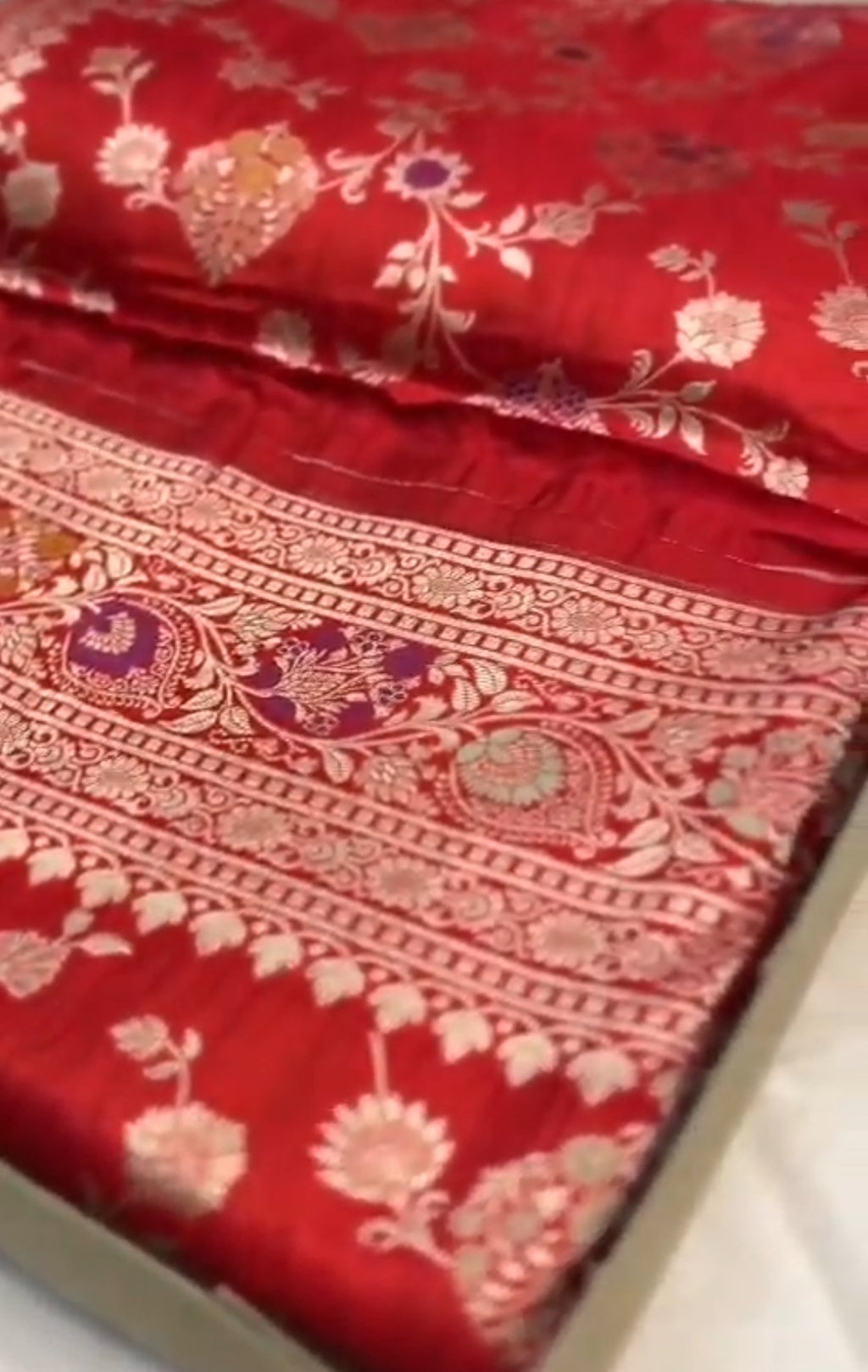 Chilly Red Banarasi Handloom Katan Silk Meenakari Saree