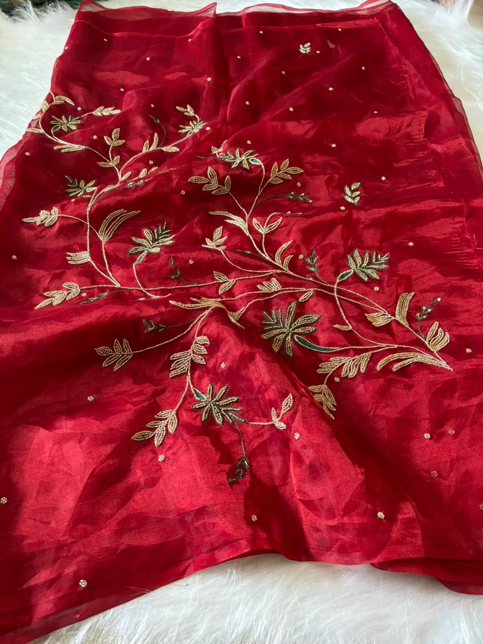 Rød Banarasi håndvævet silkebroderet saree i rent væv