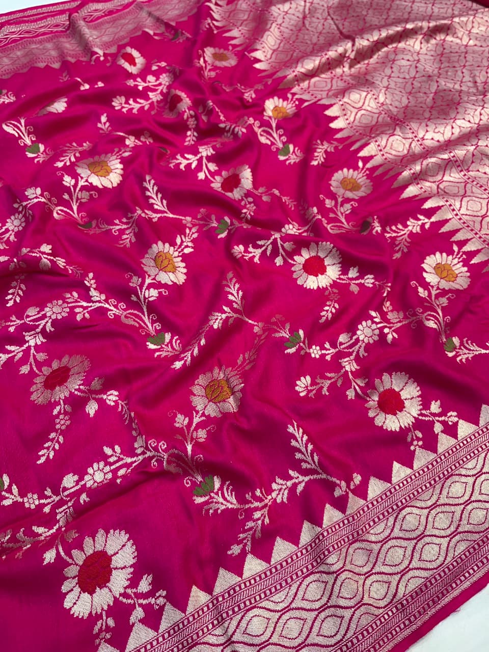 Dark Pink Banarasi Handloom Katan Moonga Silk Water Zari Meenakari Saree