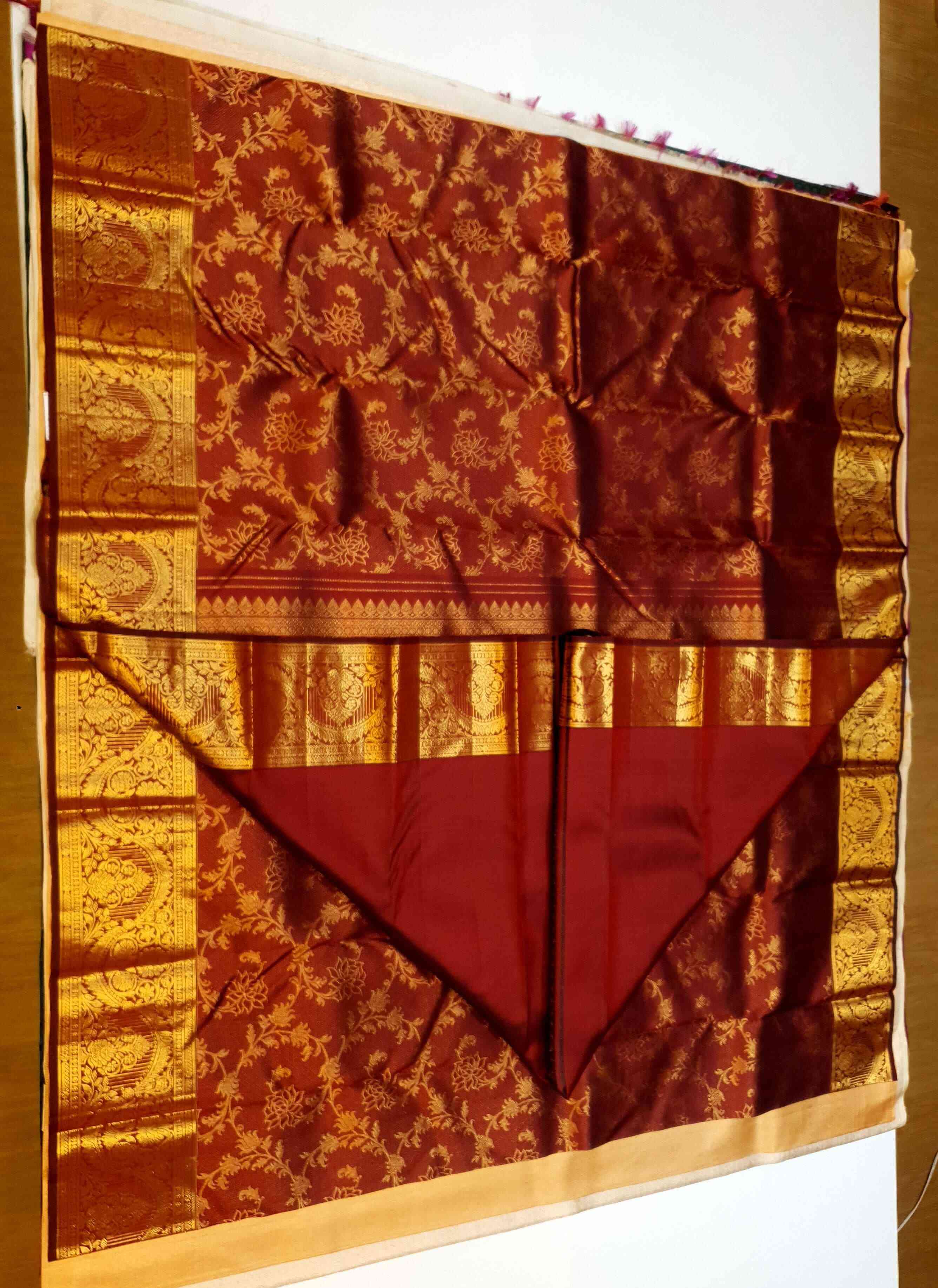 Maroon Kanchipuram Handloom 2G Gold Pattu Silk Saree