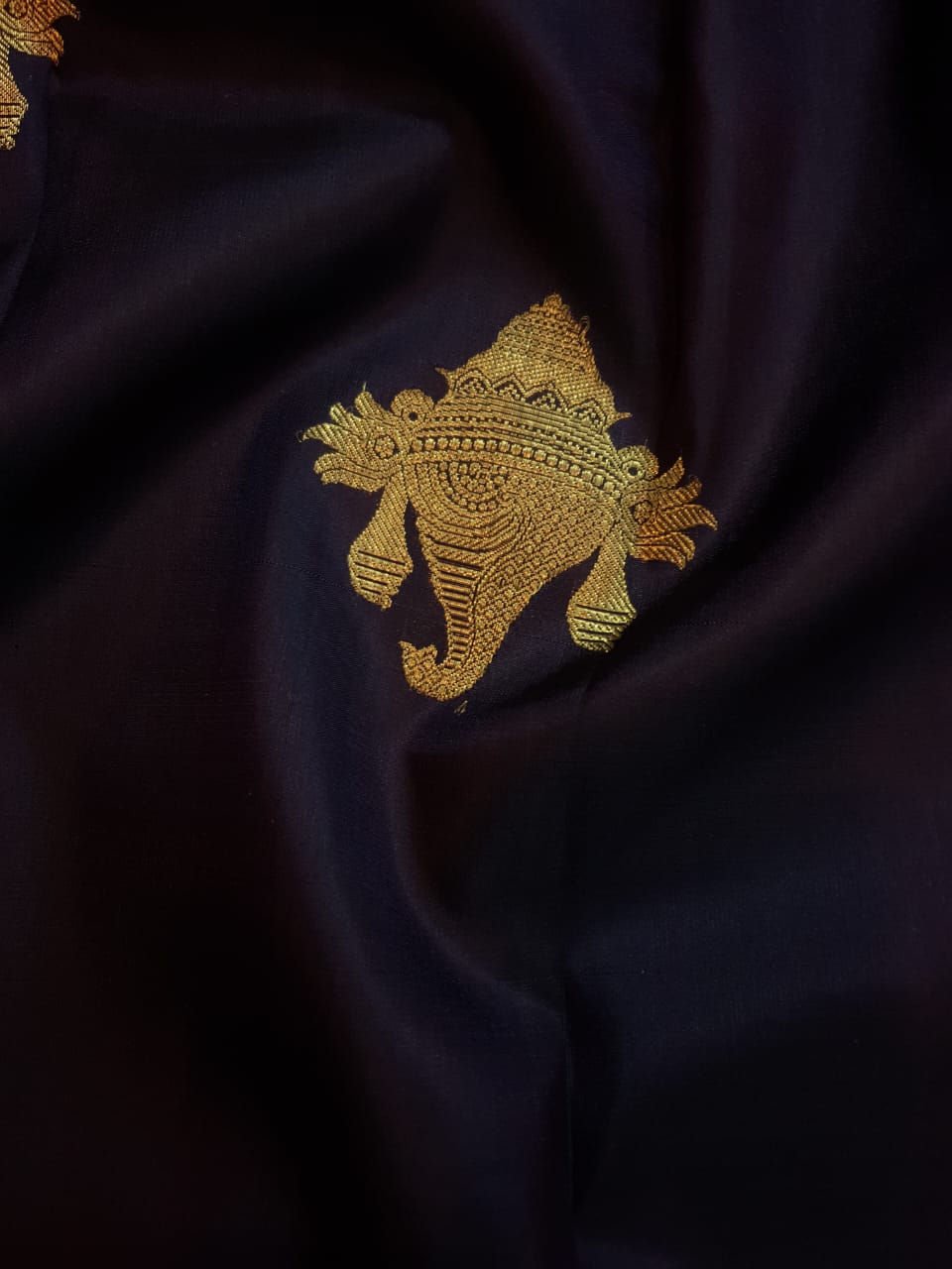 Darkest Purple Kanchipuram Handloom 2G Gold Pattu Silk Saree