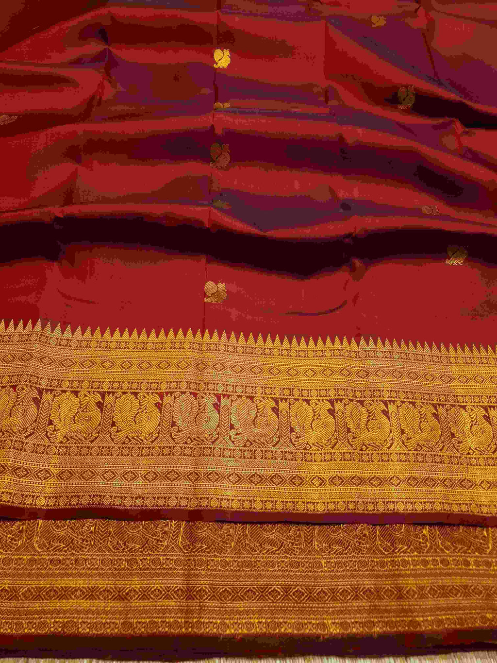 Rustic Red Kanchipuram Handloom 2G Gold Pattu Silk Saree