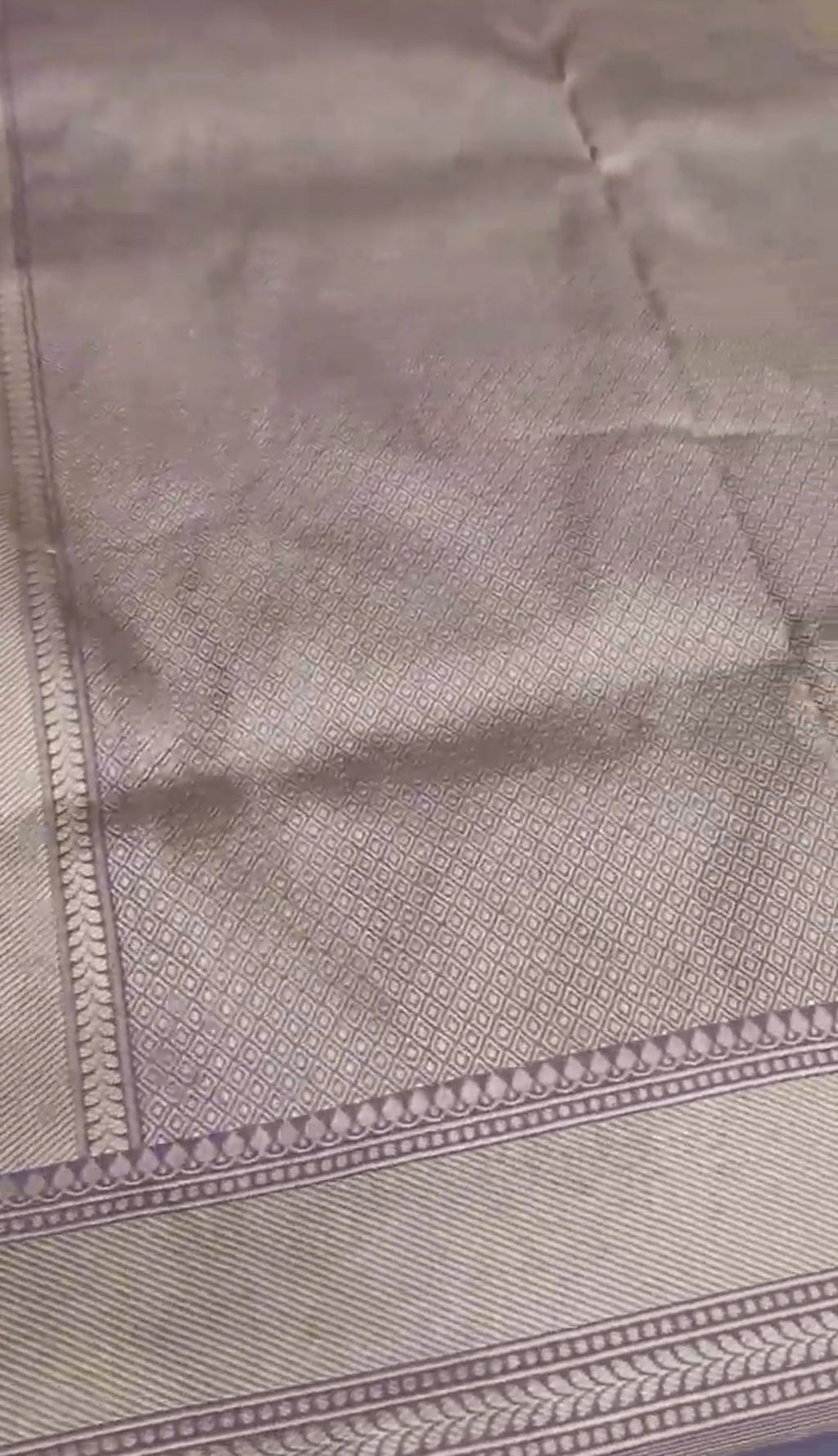 Lavendel Banarasi håndvævet Katan Silk Saree