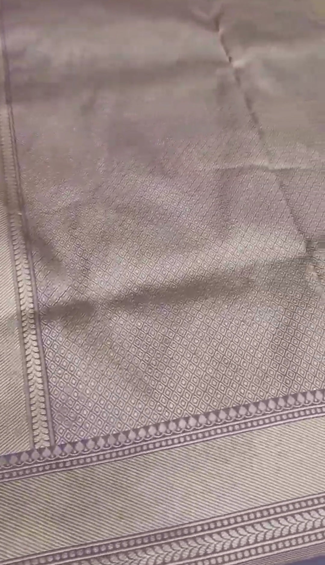 Lavendel Banarasi håndvævet Katan Silk Saree