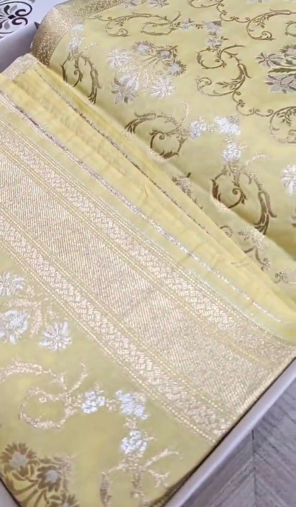 Lemon Banarasi Semi Katan Silk Sona Rupa Saree