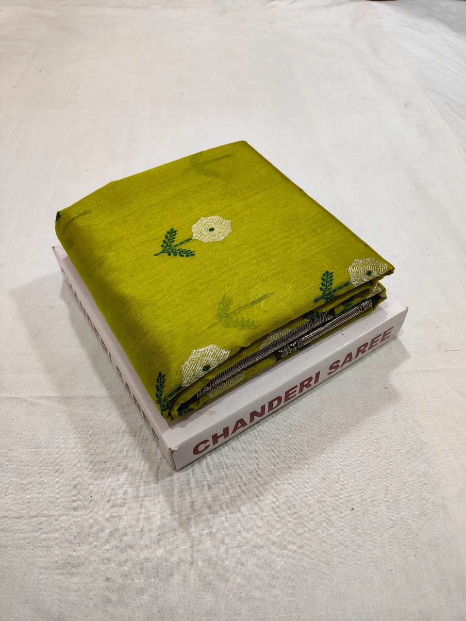 Mehandi Green Chanderi Handloom Pattu Silk Meenakari Nakshi Saree