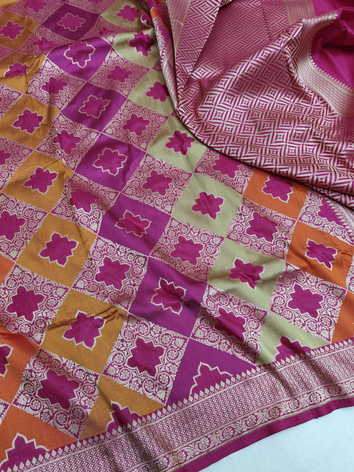 Dark Pink Banarasi Handloom Katan Silk Rangkaat Meenakari Saree