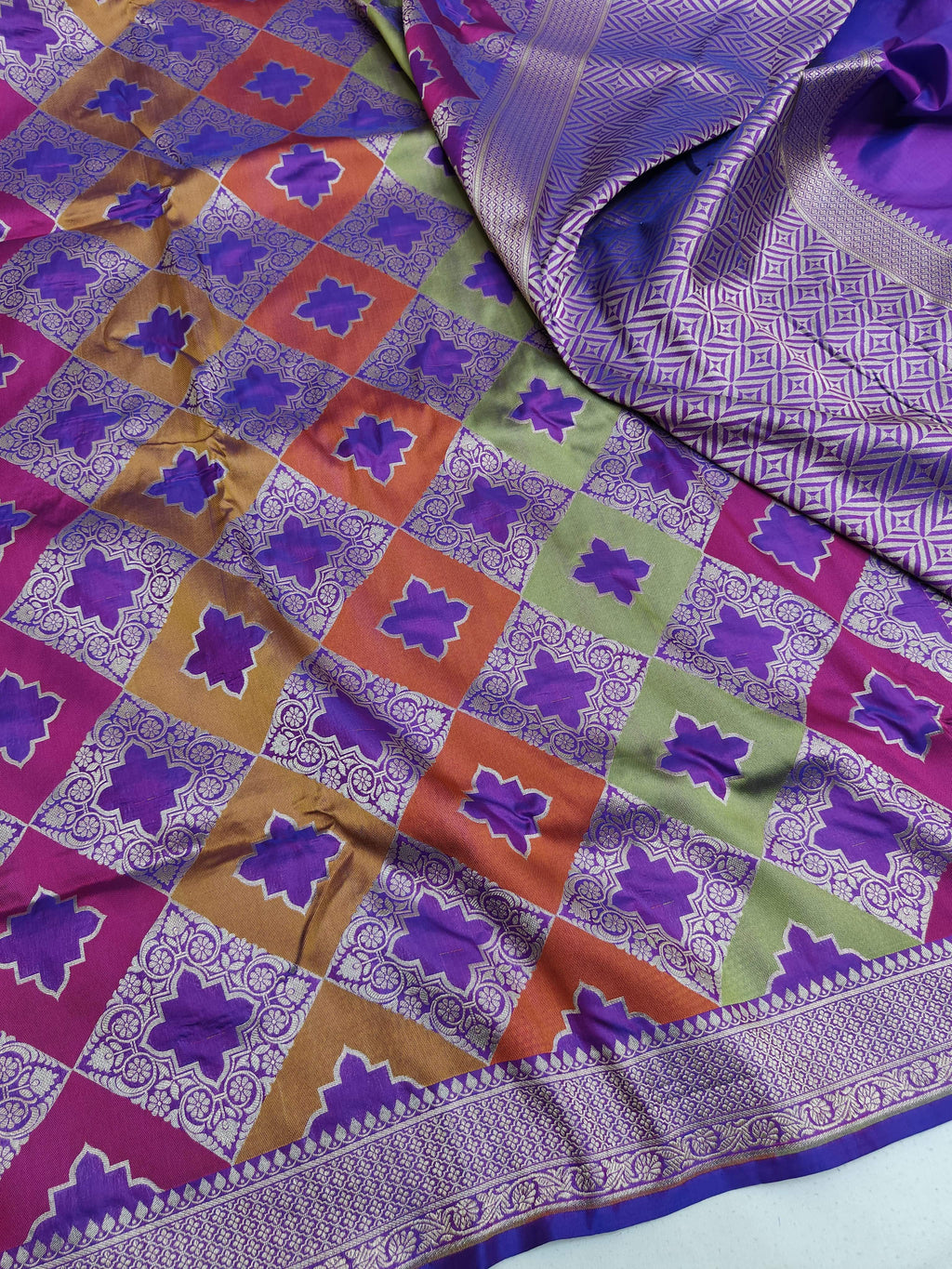 Lilac Banarasi Handloom Pure Katan Silk Rangkaat Meenakari Saree